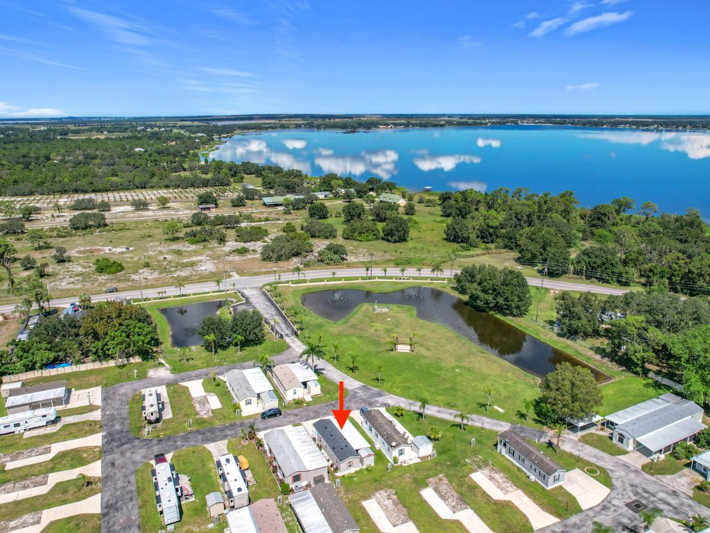 1719 Kentucky Avenue, Frostproof, Florida 33843, 1 Bedroom Bedrooms, ,1 BathroomBathrooms,55-Plus Mobile Home,For Sale,Kentucky Avenue,4125