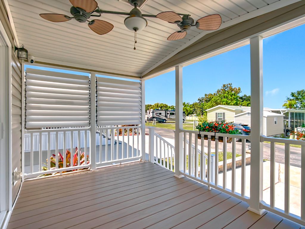 1719 Kentucky Avenue, Frostproof, Florida 33843, 1 Bedroom Bedrooms, ,1 BathroomBathrooms,55-Plus Mobile Home,For Sale,Kentucky Avenue,4125