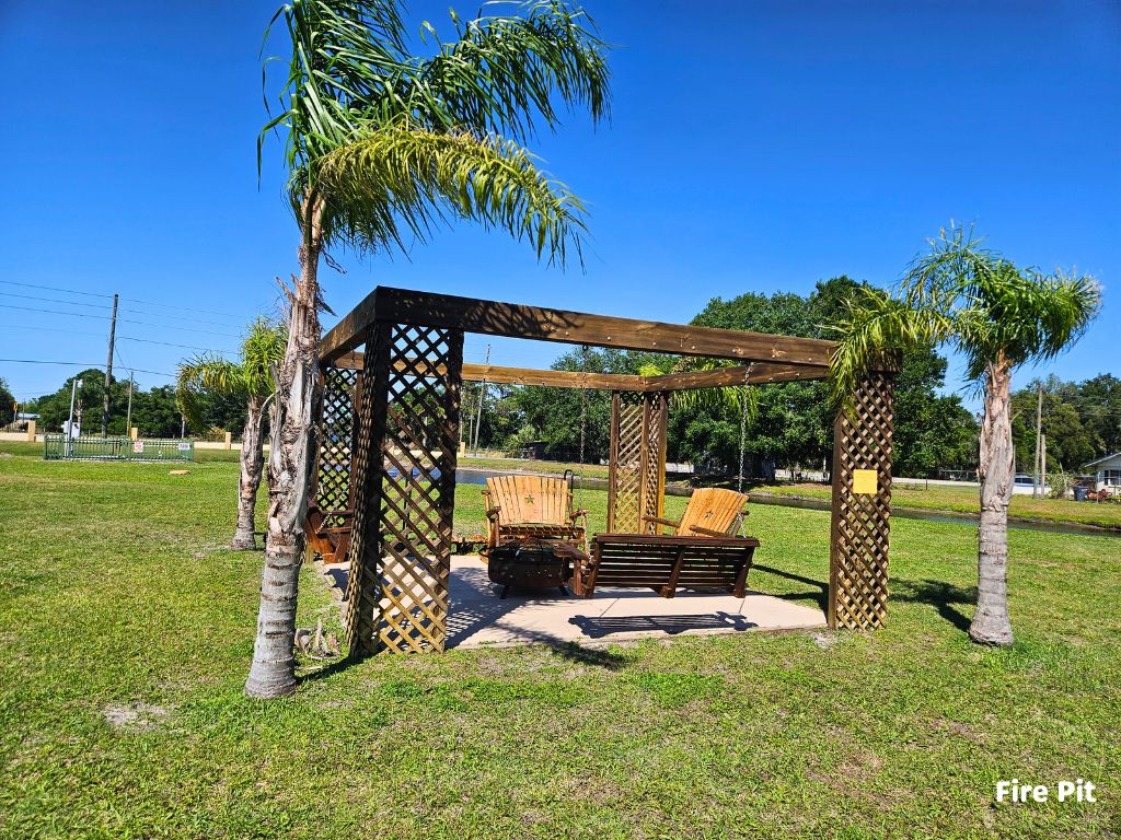 1719 Kentucky Avenue, Frostproof, Florida 33843, 1 Bedroom Bedrooms, ,1 BathroomBathrooms,55-Plus Mobile Home,For Sale,Kentucky Avenue,4125