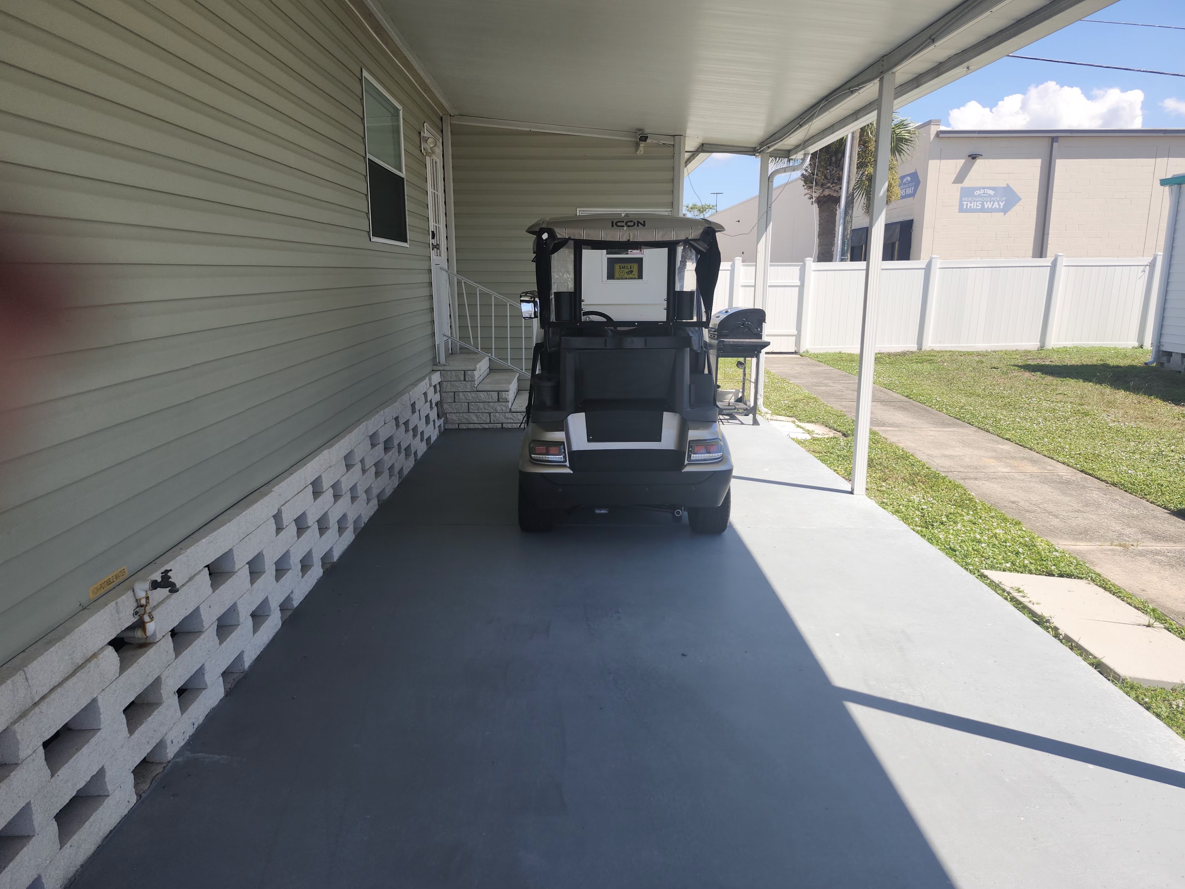 131 Redwood Lane N, Largo, Florida 33770, 2 Bedrooms Bedrooms, ,2 BathroomsBathrooms,55-Plus Mobile Home,For Sale,Redwood Lane N,4129