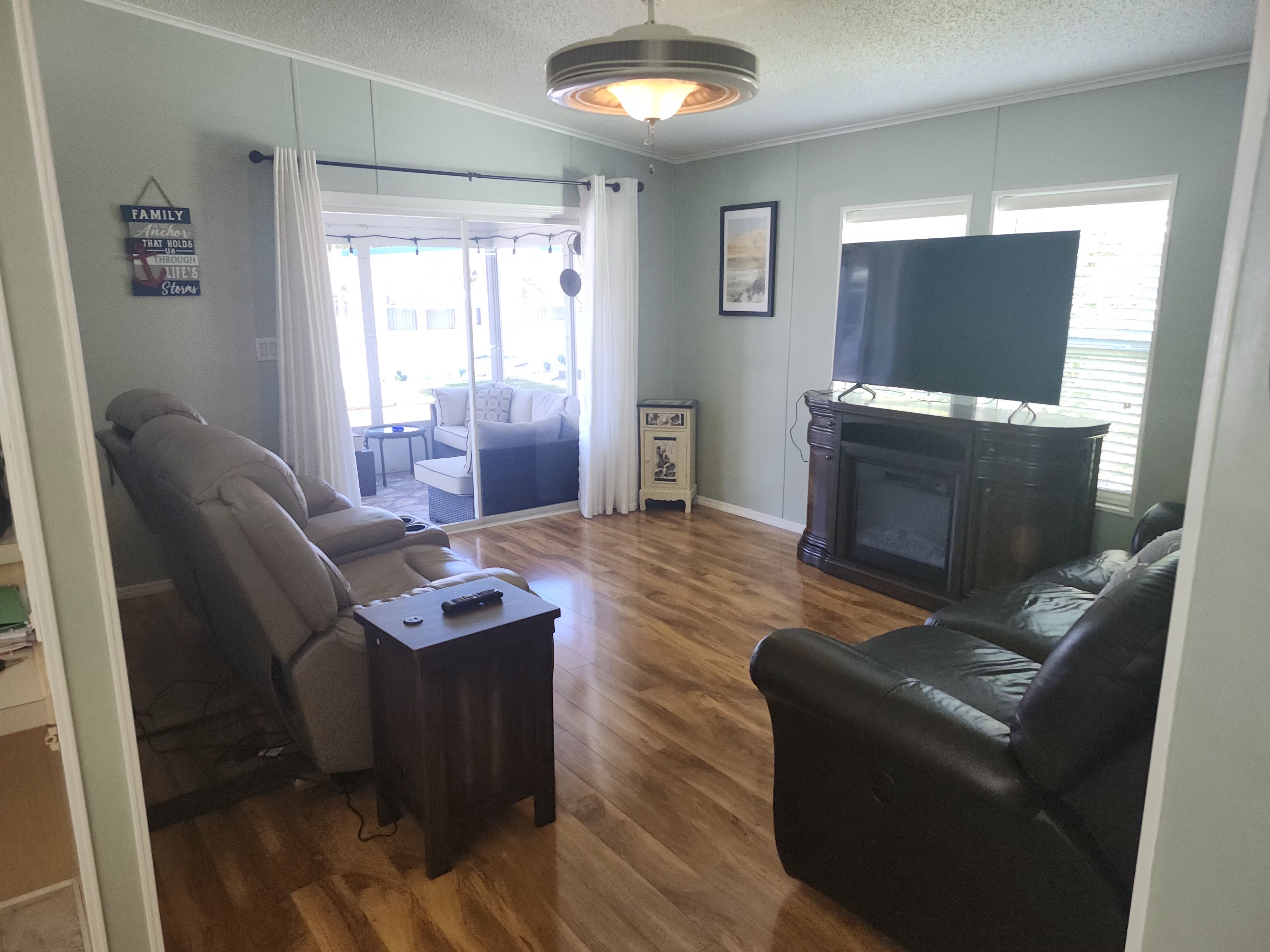 131 Redwood Lane N, Largo, Florida 33770, 2 Bedrooms Bedrooms, ,2 BathroomsBathrooms,55-Plus Mobile Home,For Sale,Redwood Lane N,4129