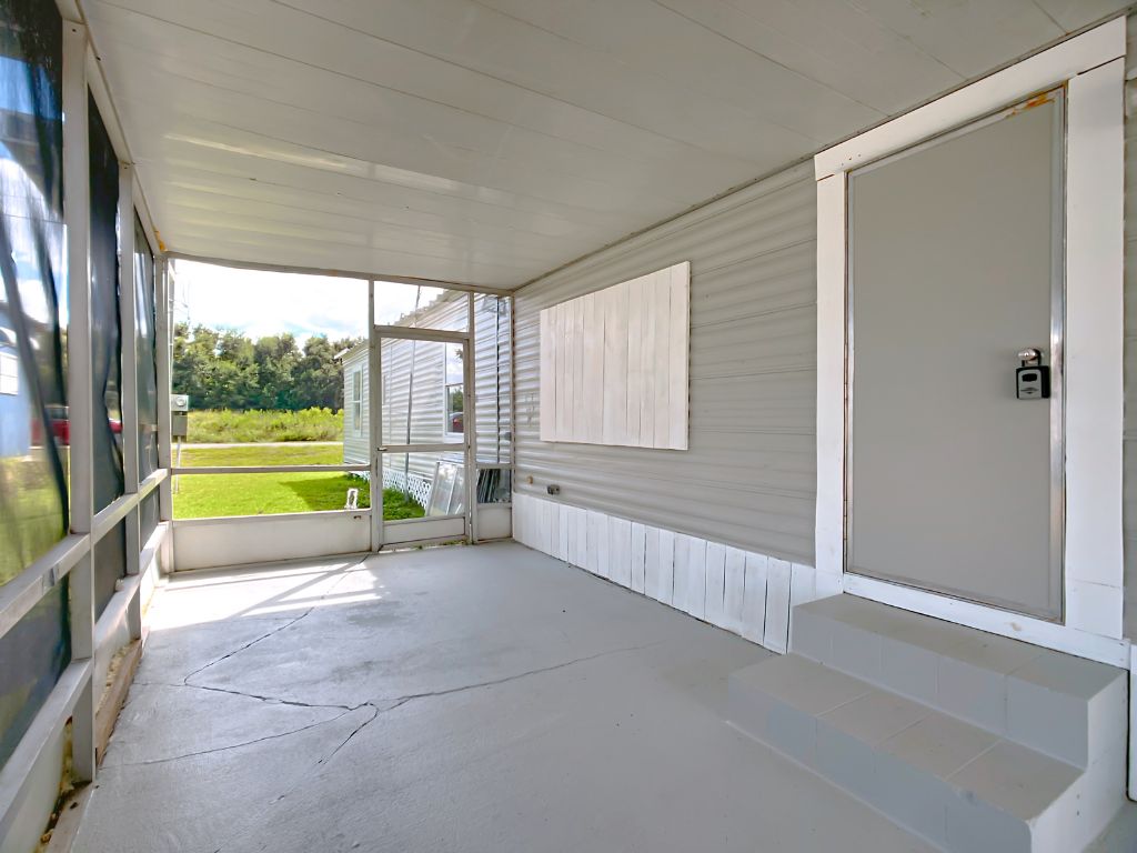 642 Garden Gate Road, Lot 16, Dundee, Florida 33838, 2 Bedrooms Bedrooms, ,1 BathroomBathrooms,All - Age Mobile Home,For Sale,Garden Gate Road, Lot 16,4130
