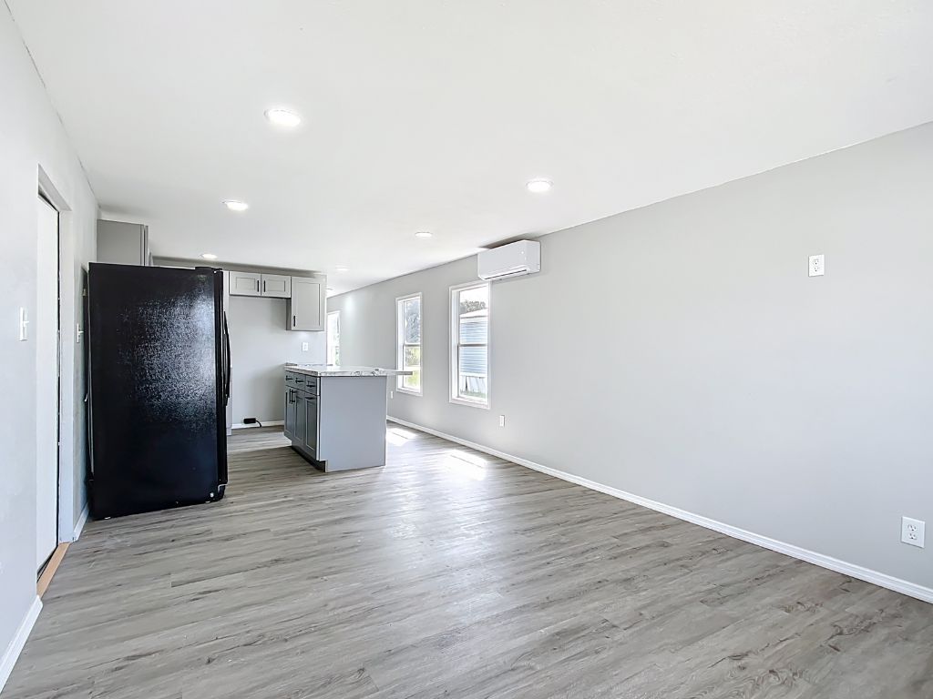 642 Garden Gate Road, Lot 16, Dundee, Florida 33838, 2 Bedrooms Bedrooms, ,1 BathroomBathrooms,All - Age Mobile Home,For Sale,Garden Gate Road, Lot 16,4130