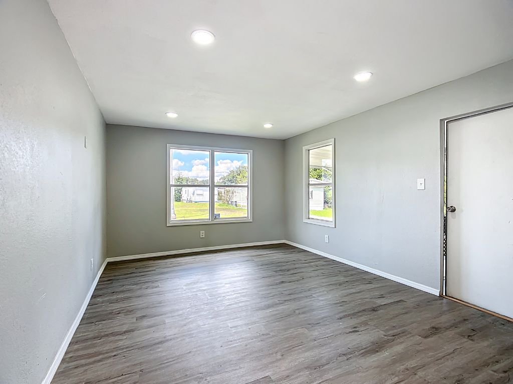 642 Garden Gate Road, Lot 16, Dundee, Florida 33838, 2 Bedrooms Bedrooms, ,1 BathroomBathrooms,All - Age Mobile Home,For Sale,Garden Gate Road, Lot 16,4130