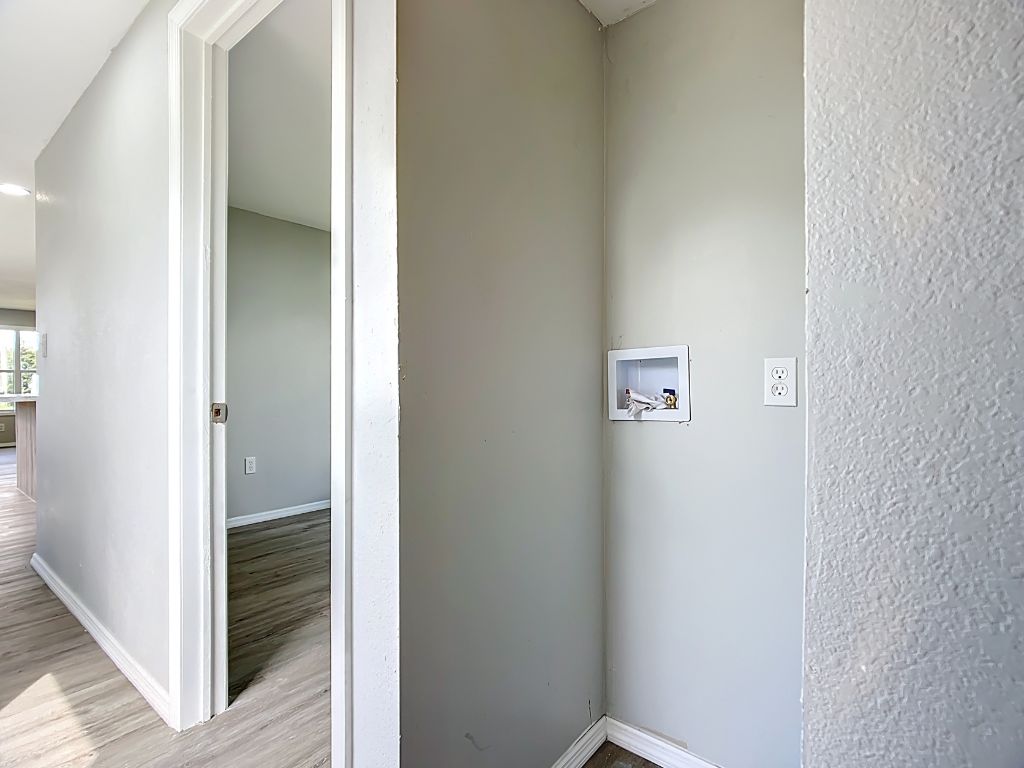 642 Garden Gate Road, Lot 16, Dundee, Florida 33838, 2 Bedrooms Bedrooms, ,1 BathroomBathrooms,All - Age Mobile Home,For Sale,Garden Gate Road, Lot 16,4130