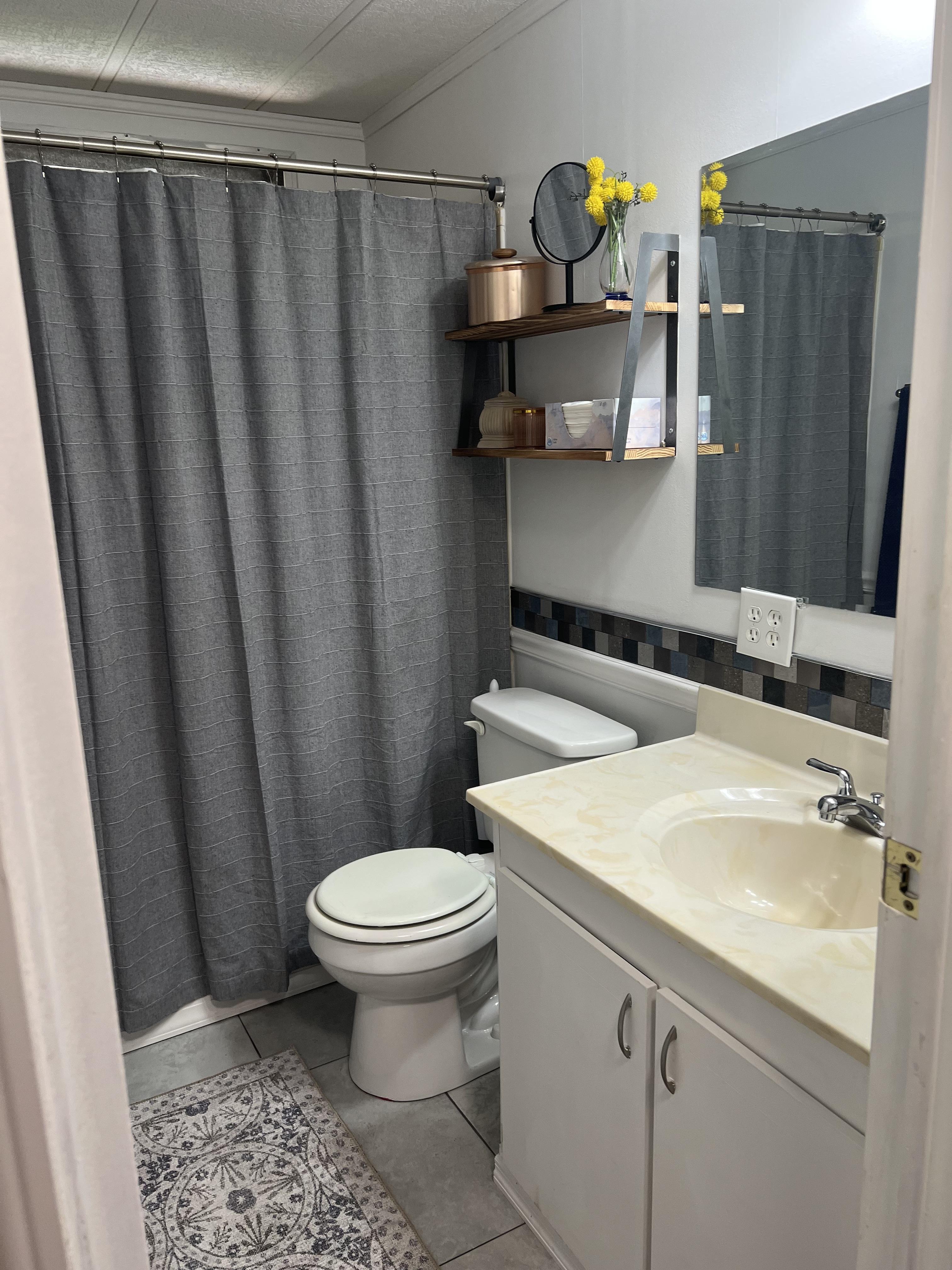 5700 Bayshore Road, Lot 818, Palmetto, Florida 34221, 2 Bedrooms Bedrooms, ,2 BathroomsBathrooms,55-Plus Mobile Home,For Sale,Bayshore Road, Lot 818,4132