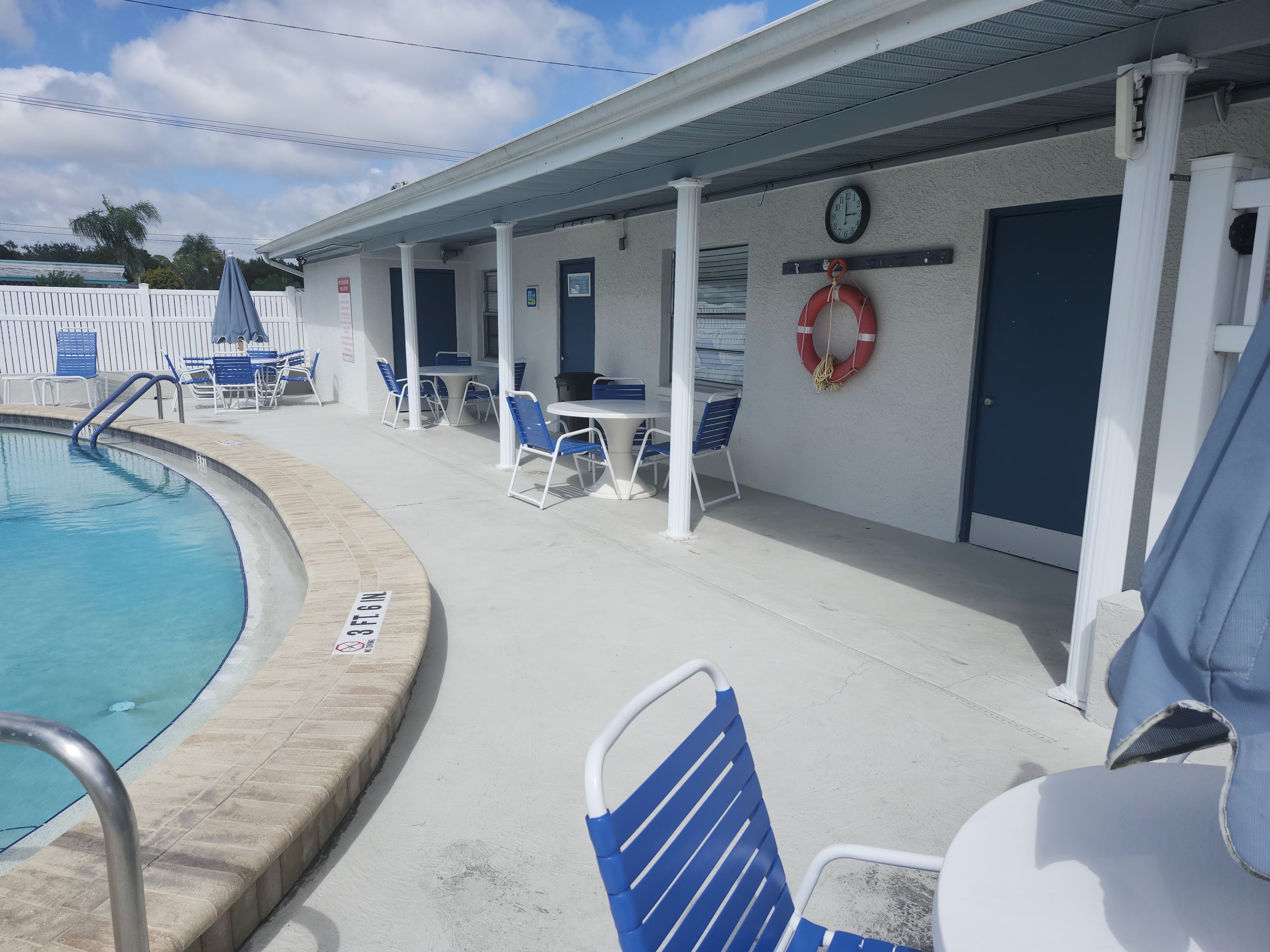 4300 E Bay Drive, Lot 429, Clearwater, Florida 33764, 2 Bedrooms Bedrooms, ,1 BathroomBathrooms,55-Plus Mobile Home,For Sale,E Bay Drive, Lot 429,4136