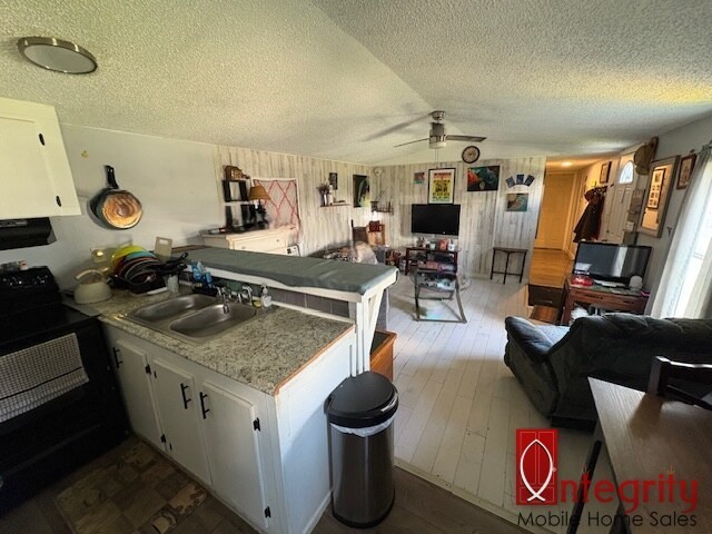345 Kelly St, Merritt Island, Florida 32953, 3 Bedrooms Bedrooms, ,2 BathroomsBathrooms,All - Age Mobile Home,For Sale,Kelly St,4138