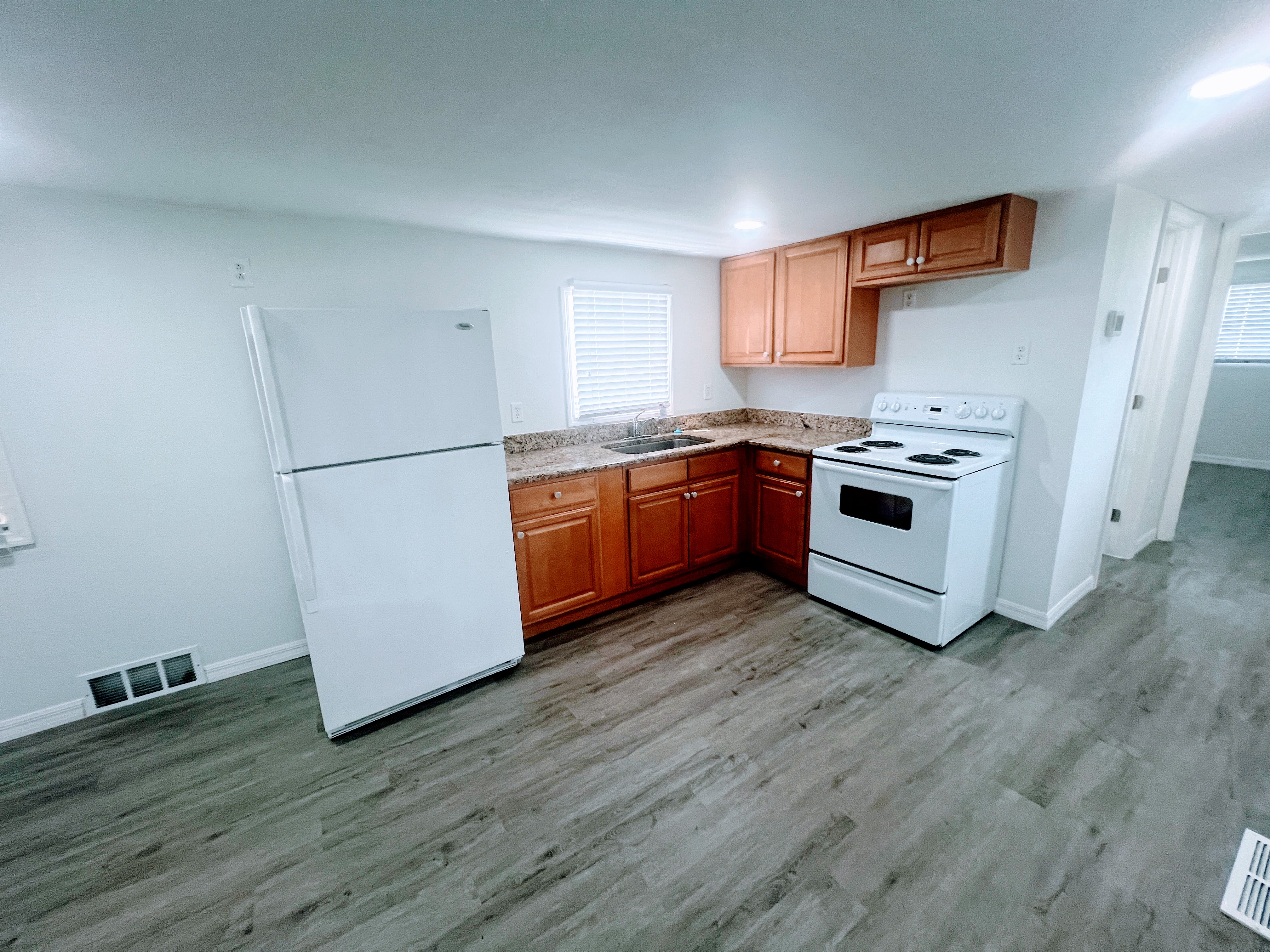 799 E Klosterman Road, Lot 11, Tarpon Springs, Florida 34689, 2 Bedrooms Bedrooms, ,2 BathroomsBathrooms,55-Plus Mobile Home,For Sale,E Klosterman Road, Lot 11,4139