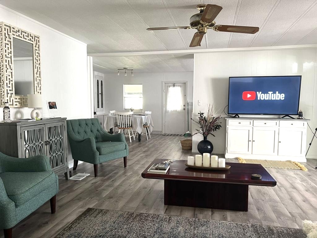 3919 Countryside Drive, Ellenton, Florida 34222, 2 Bedrooms Bedrooms, ,2 BathroomsBathrooms,55-Plus Mobile Home,For Sale,Countryside Drive,4141