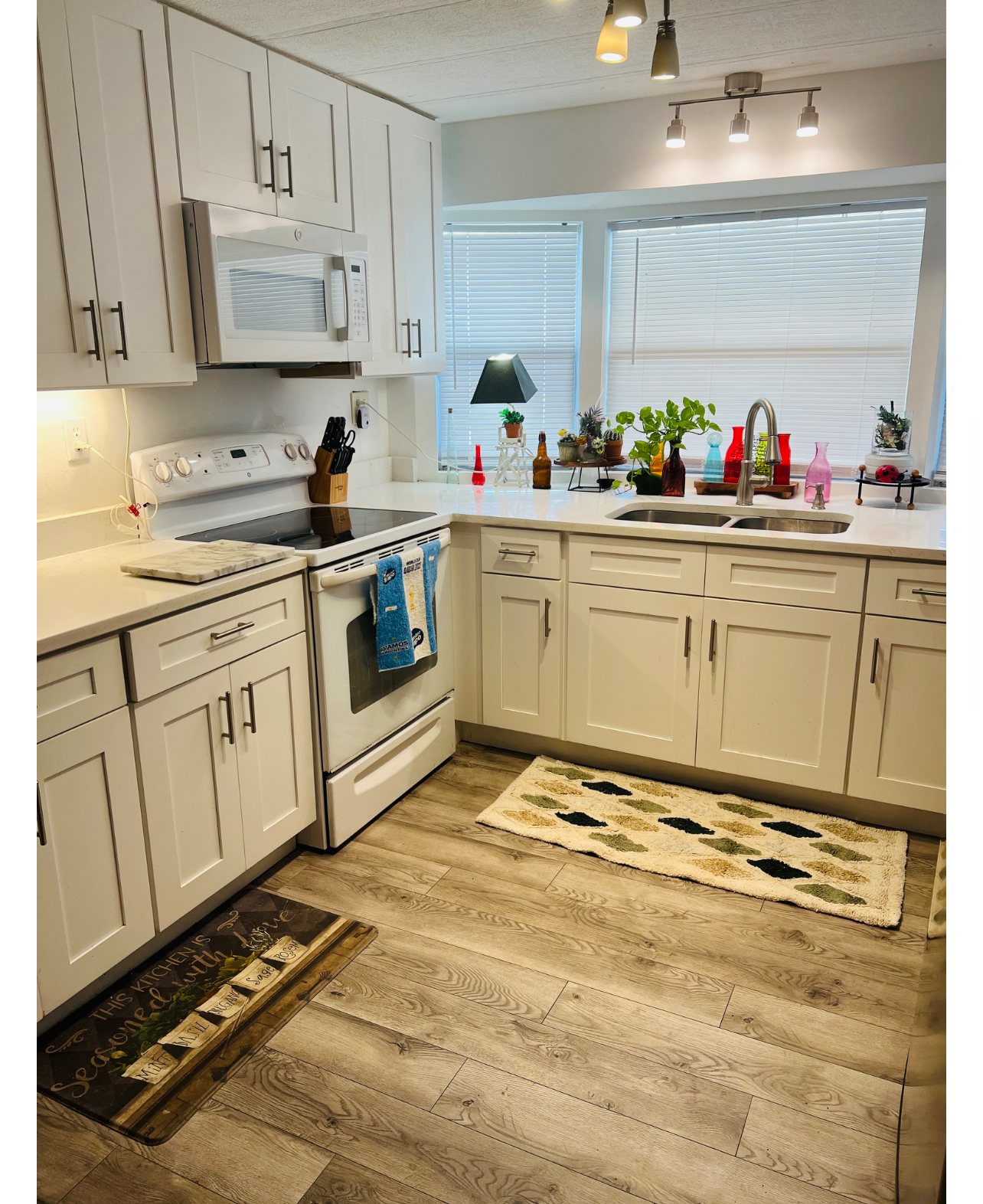 3919 Countryside Drive, Ellenton, Florida 34222, 2 Bedrooms Bedrooms, ,2 BathroomsBathrooms,55-Plus Mobile Home,For Sale,Countryside Drive,4141
