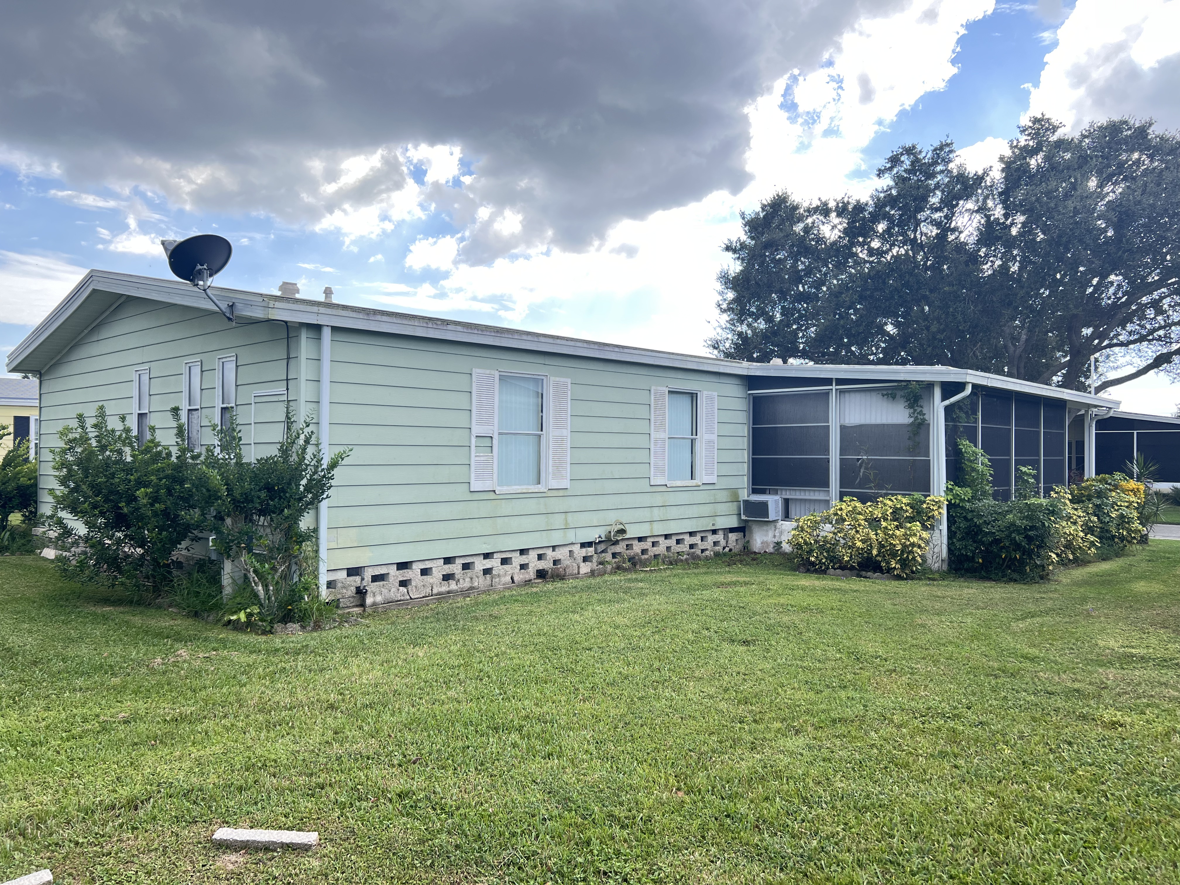 5653 Scarborough Lane, Sarasota, Florida 34241, 2 Bedrooms Bedrooms, ,2 BathroomsBathrooms,55-Plus Mobile Home,For Sale,Scarborough Lane,4142