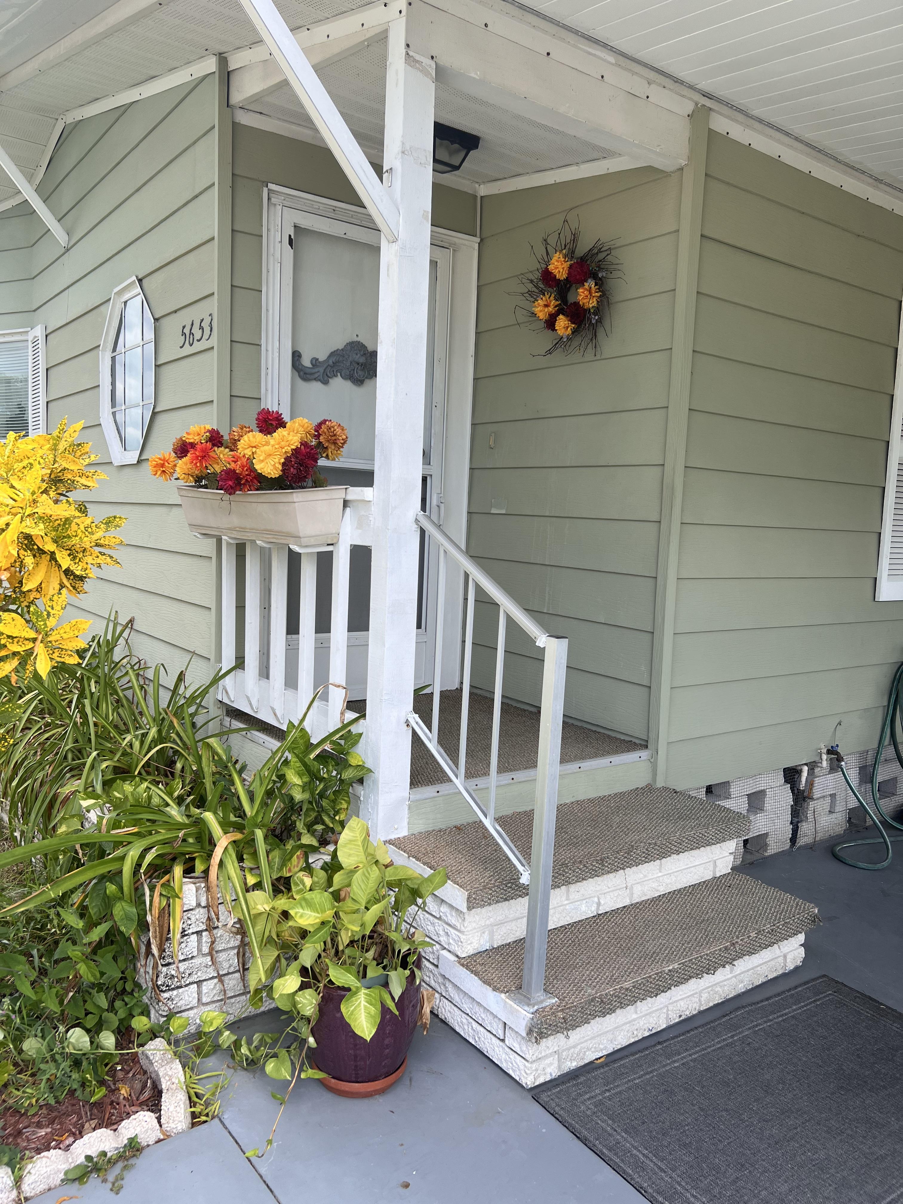 5653 Scarborough Lane, Sarasota, Florida 34241, 2 Bedrooms Bedrooms, ,2 BathroomsBathrooms,55-Plus Mobile Home,For Sale,Scarborough Lane,4142