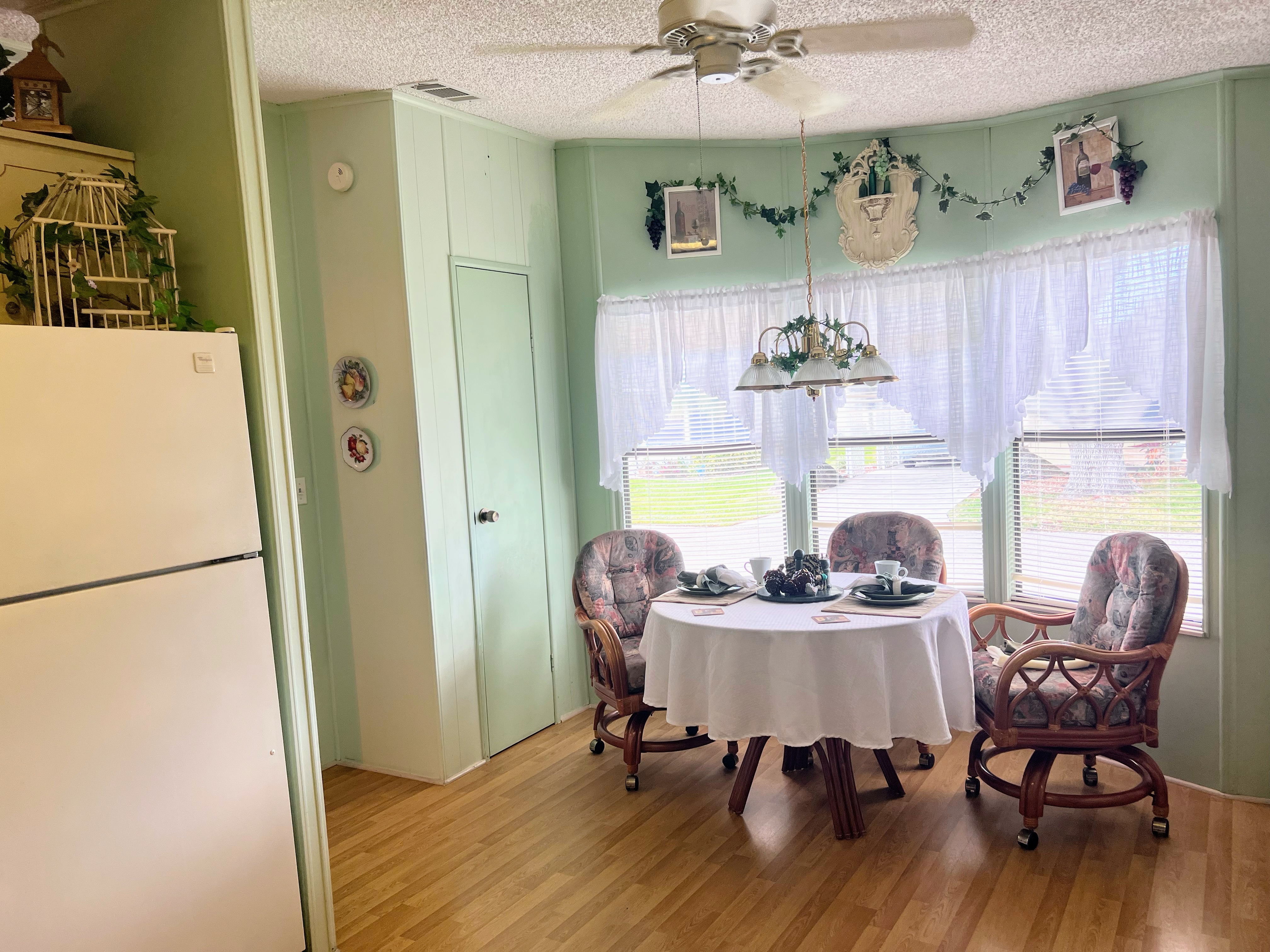 5653 Scarborough Lane, Sarasota, Florida 34241, 2 Bedrooms Bedrooms, ,2 BathroomsBathrooms,55-Plus Mobile Home,For Sale,Scarborough Lane,4142