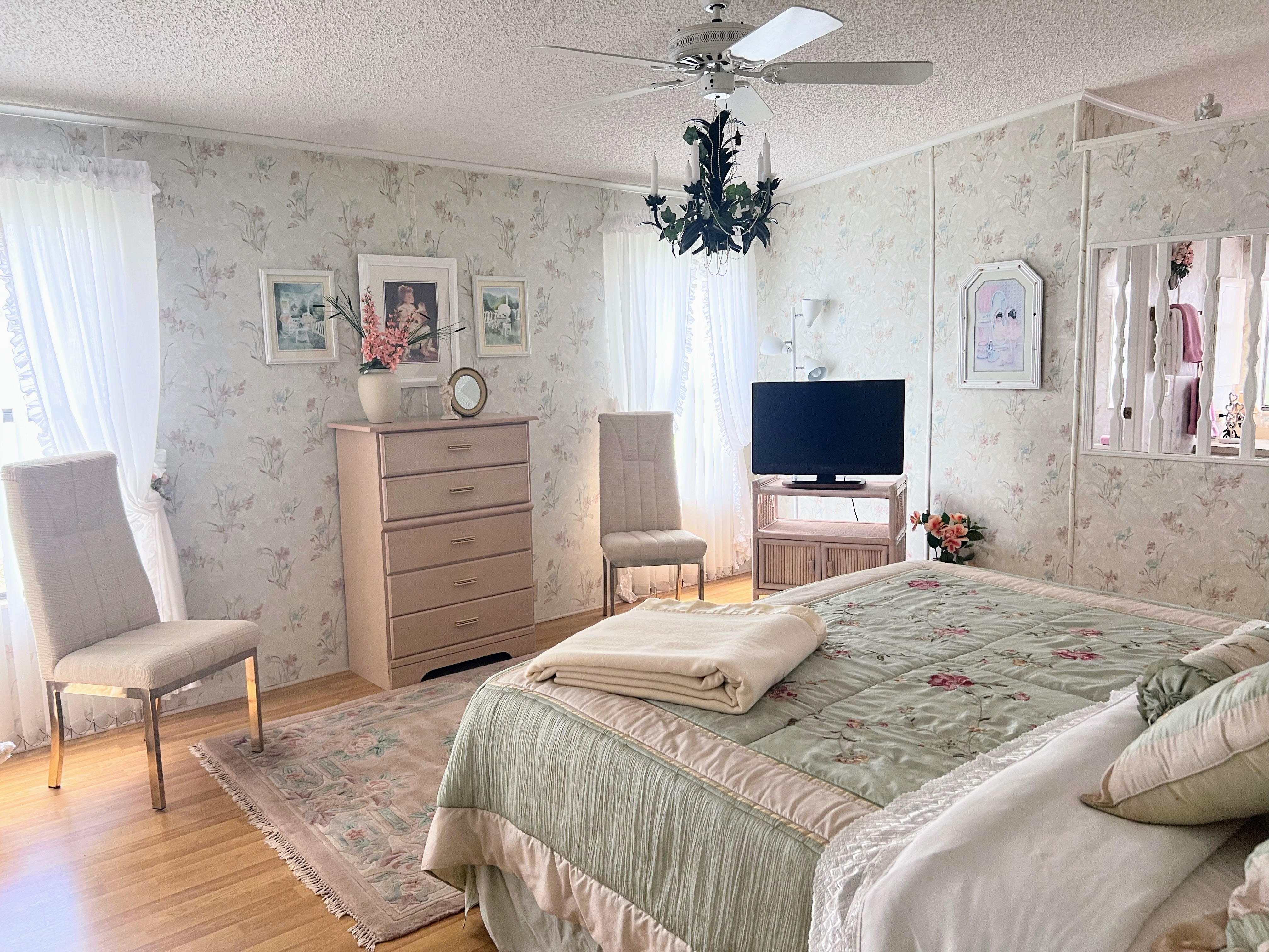 5653 Scarborough Lane, Sarasota, Florida 34241, 2 Bedrooms Bedrooms, ,2 BathroomsBathrooms,55-Plus Mobile Home,For Sale,Scarborough Lane,4142