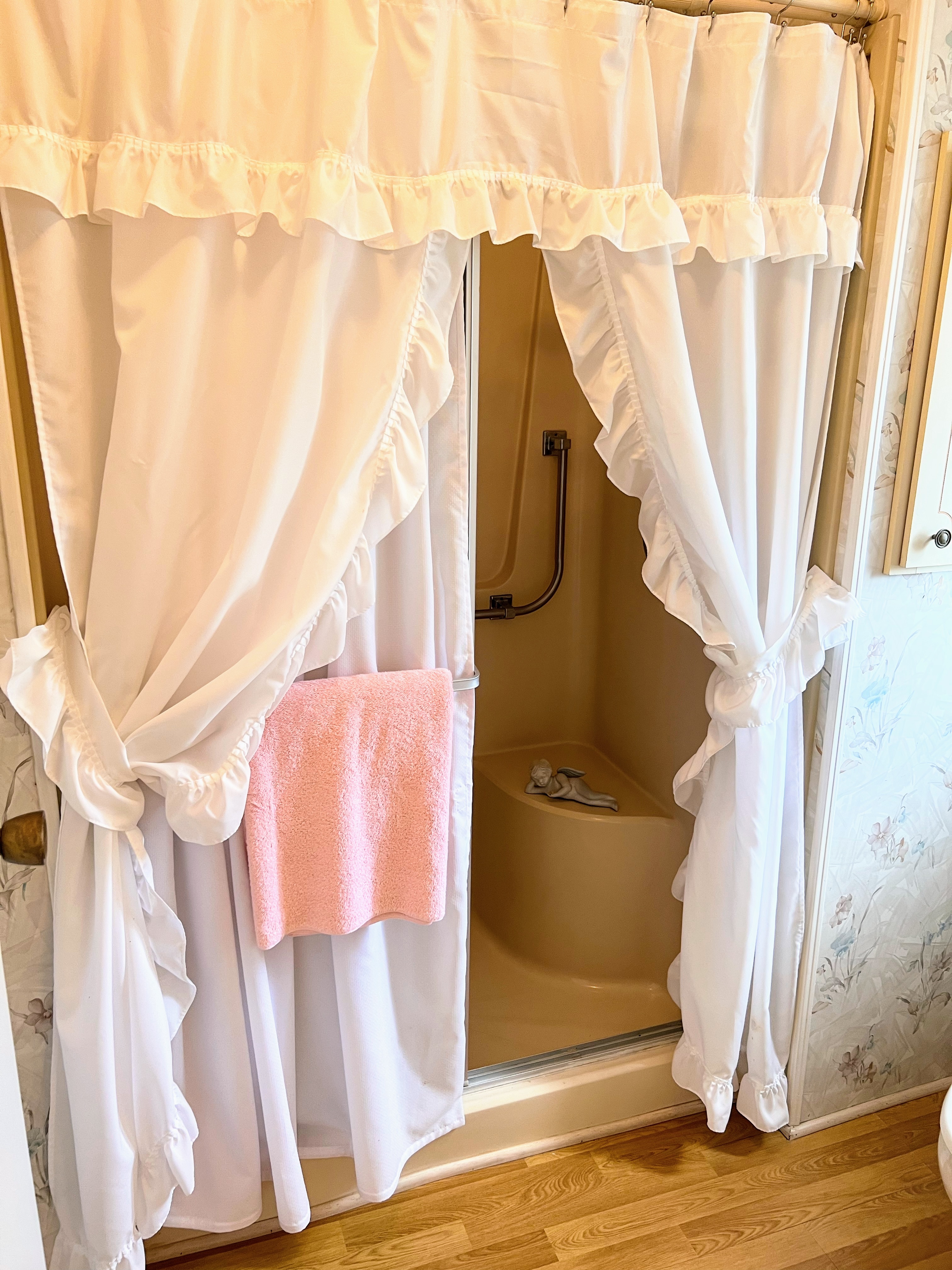 5653 Scarborough Lane, Sarasota, Florida 34241, 2 Bedrooms Bedrooms, ,2 BathroomsBathrooms,55-Plus Mobile Home,For Sale,Scarborough Lane,4142