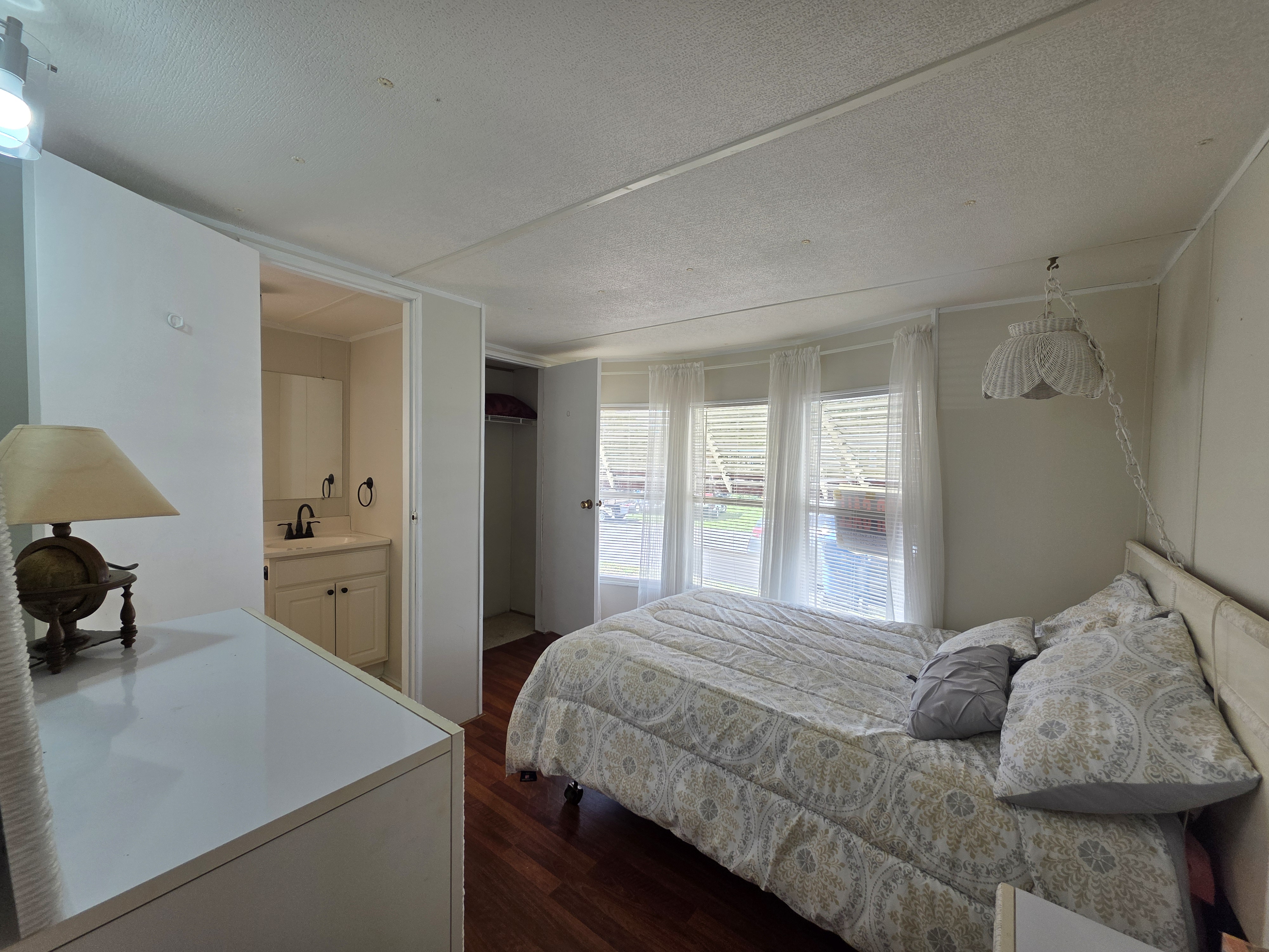 27 Butler Blvd, Haines City, Florida 33844, 2 Bedrooms Bedrooms, ,1.5 BathroomsBathrooms,55-Plus Mobile Home,For Sale,Butler Blvd,4143
