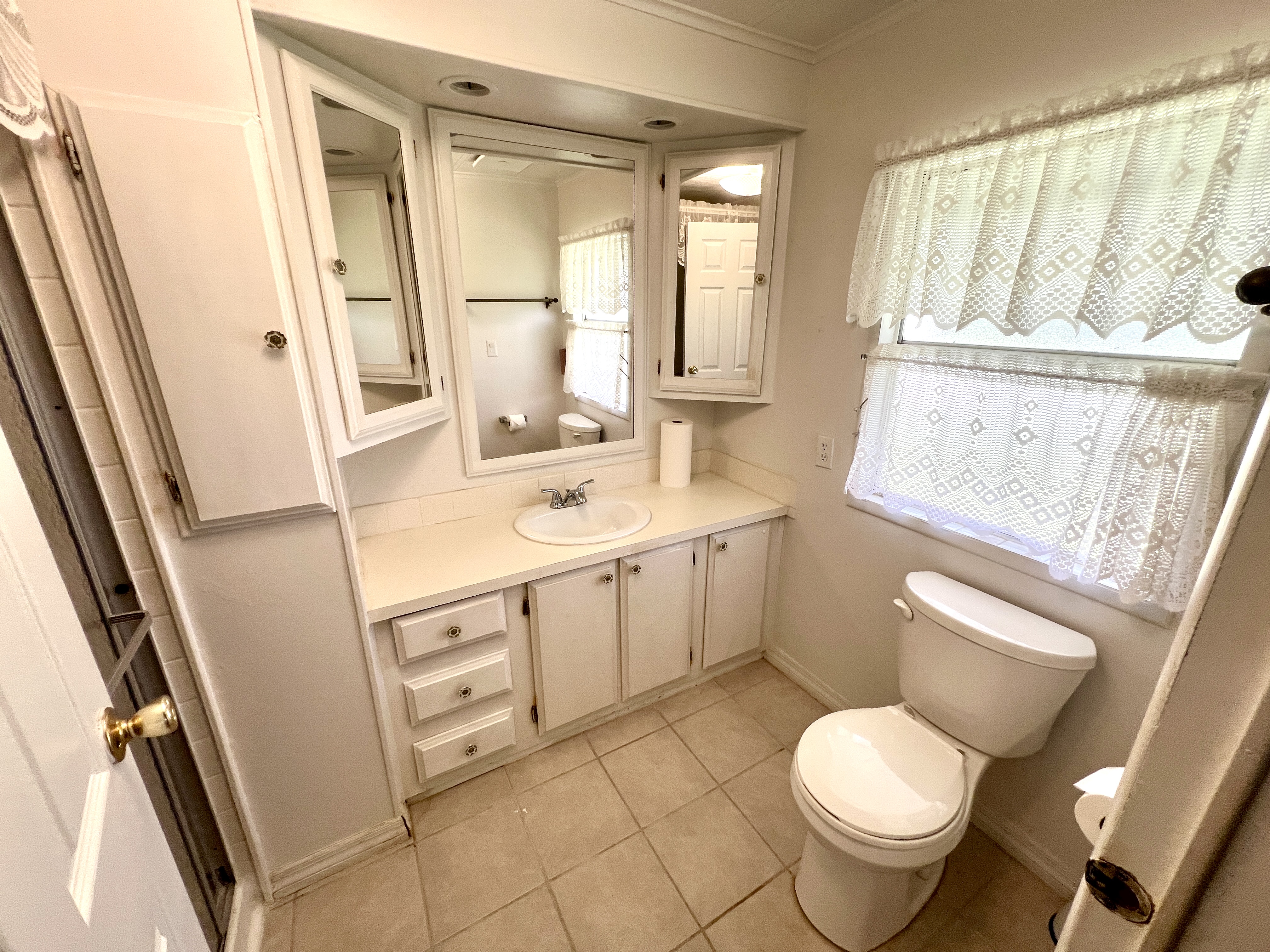 7416 Queens Way, Ellenton, Florida 34222, 2 Bedrooms Bedrooms, ,2 BathroomsBathrooms,55-Plus Mobile Home,For Sale,Queens Way,4146