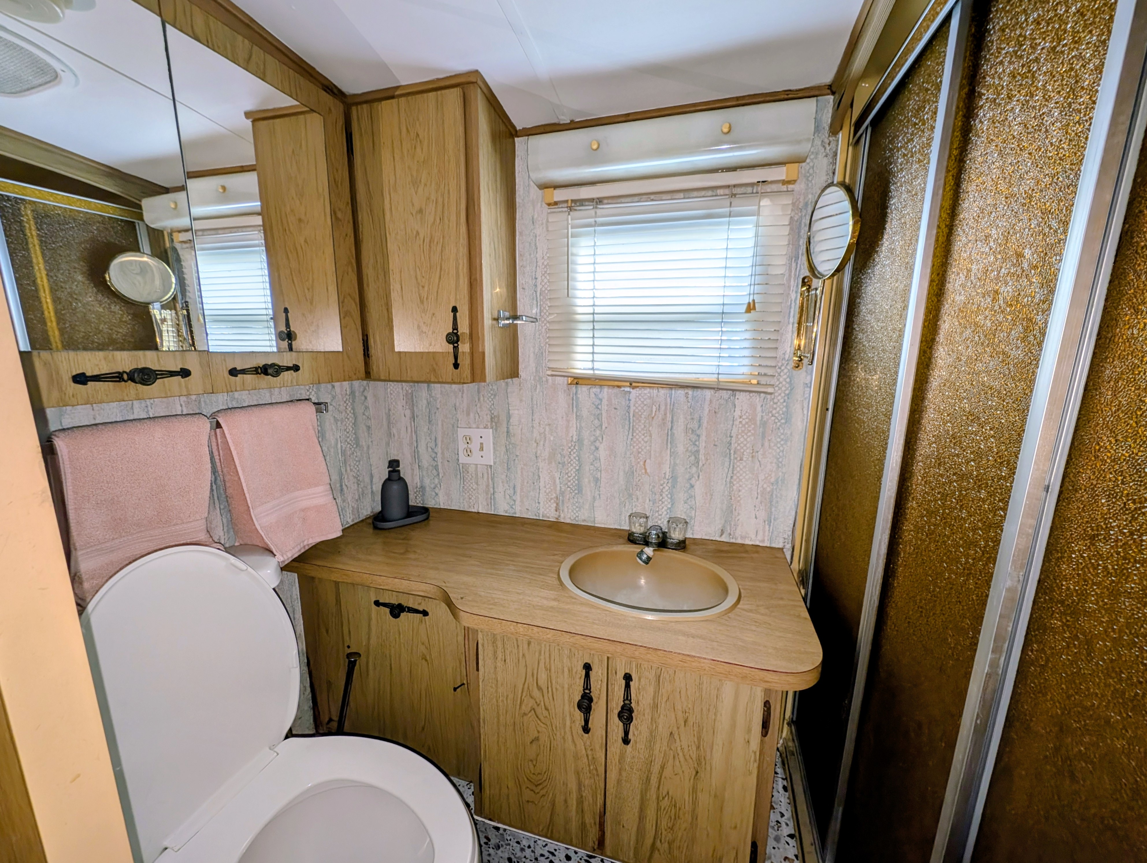 5007 Kerri Alice Cricle, Ruskin, Florida 33570, 2 Bedrooms Bedrooms, ,2 BathroomsBathrooms,55-Plus Mobile Home,For Sale,Kerri Alice Cricle,4154
