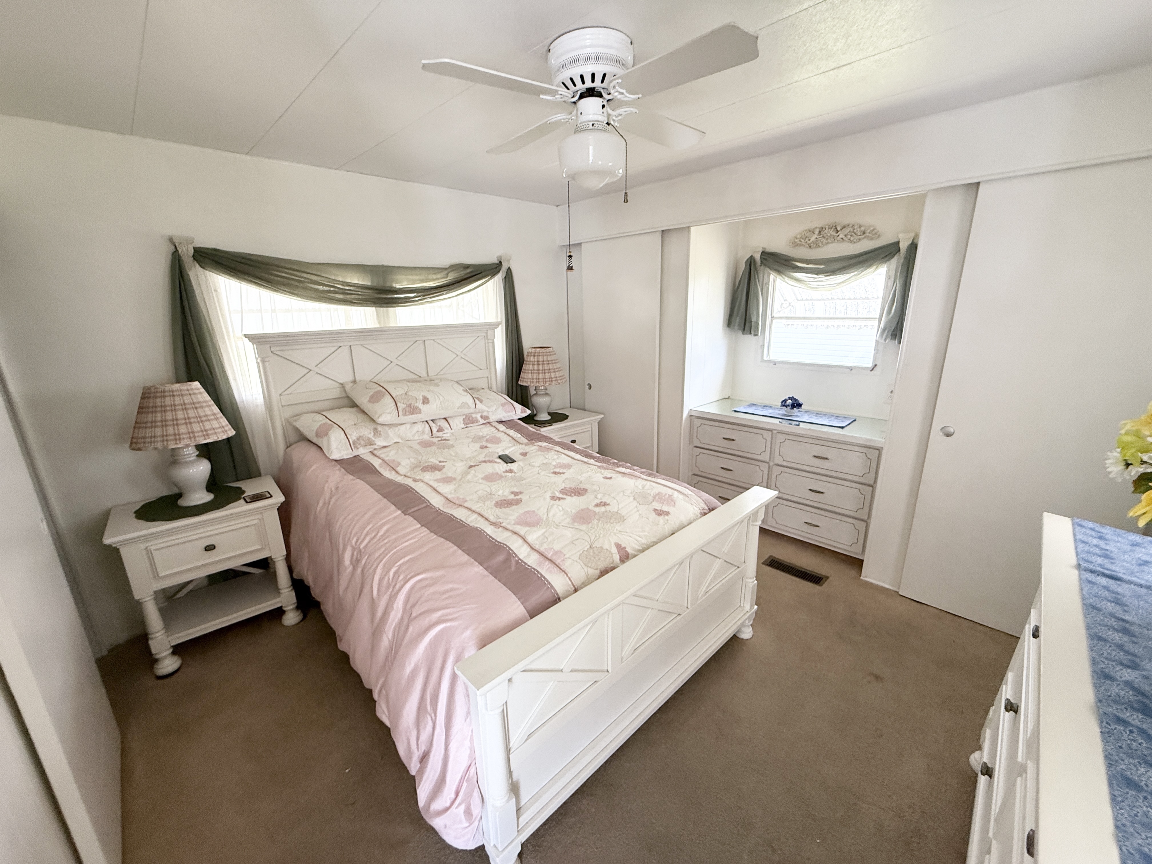 1071 Donegan Road, Lot 110, Largo, Florida 33771, 2 Bedrooms Bedrooms, ,1.5 BathroomsBathrooms,55-Plus Mobile Home,For Sale,Donegan Road, Lot 110,4160