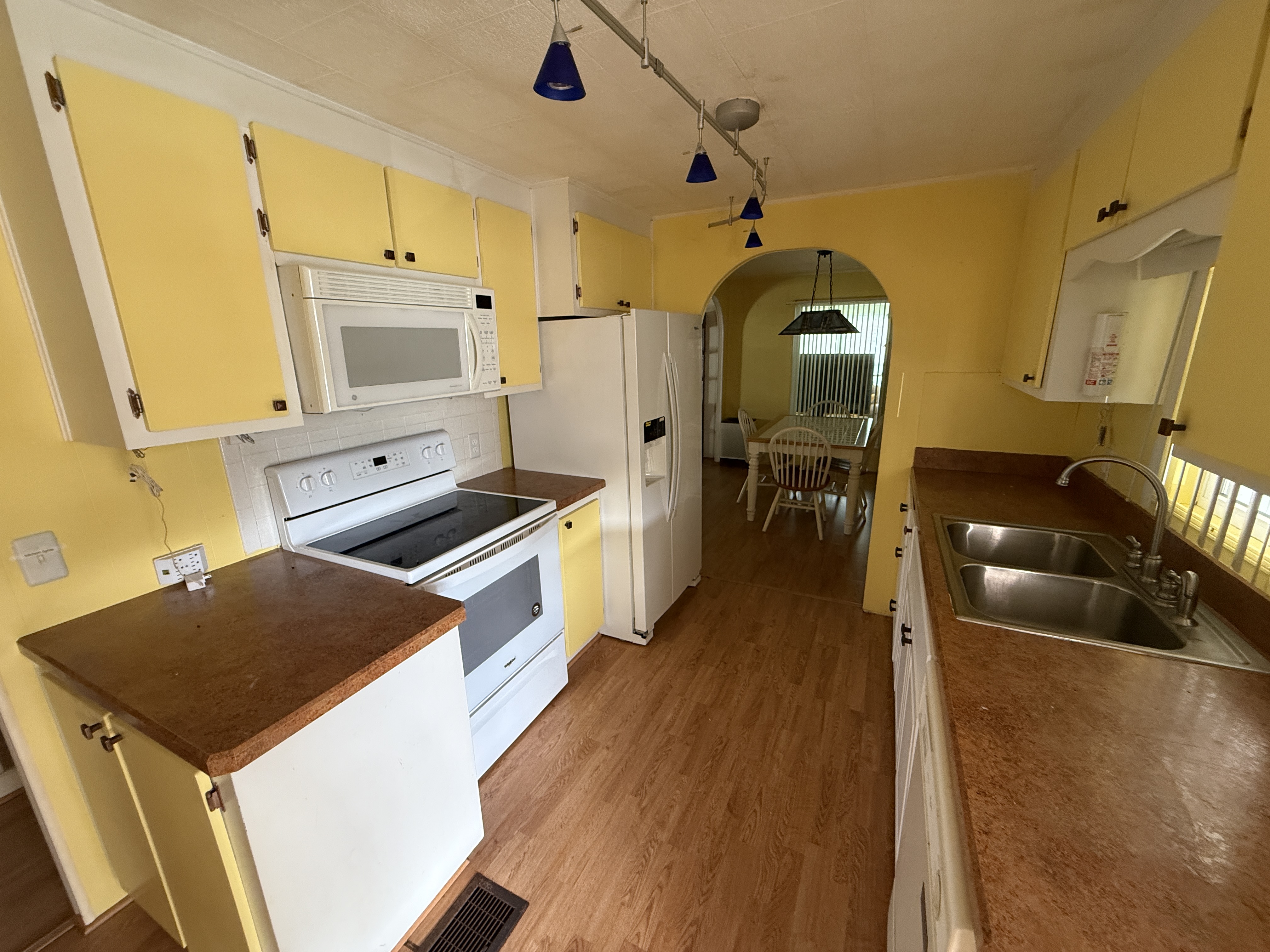 3113 State Road 580, Lot 97, Safety Harbor, Florida 34695, 2 Bedrooms Bedrooms, ,2 BathroomsBathrooms,55-Plus Mobile Home,For Sale,State Road 580, Lot 97,4163