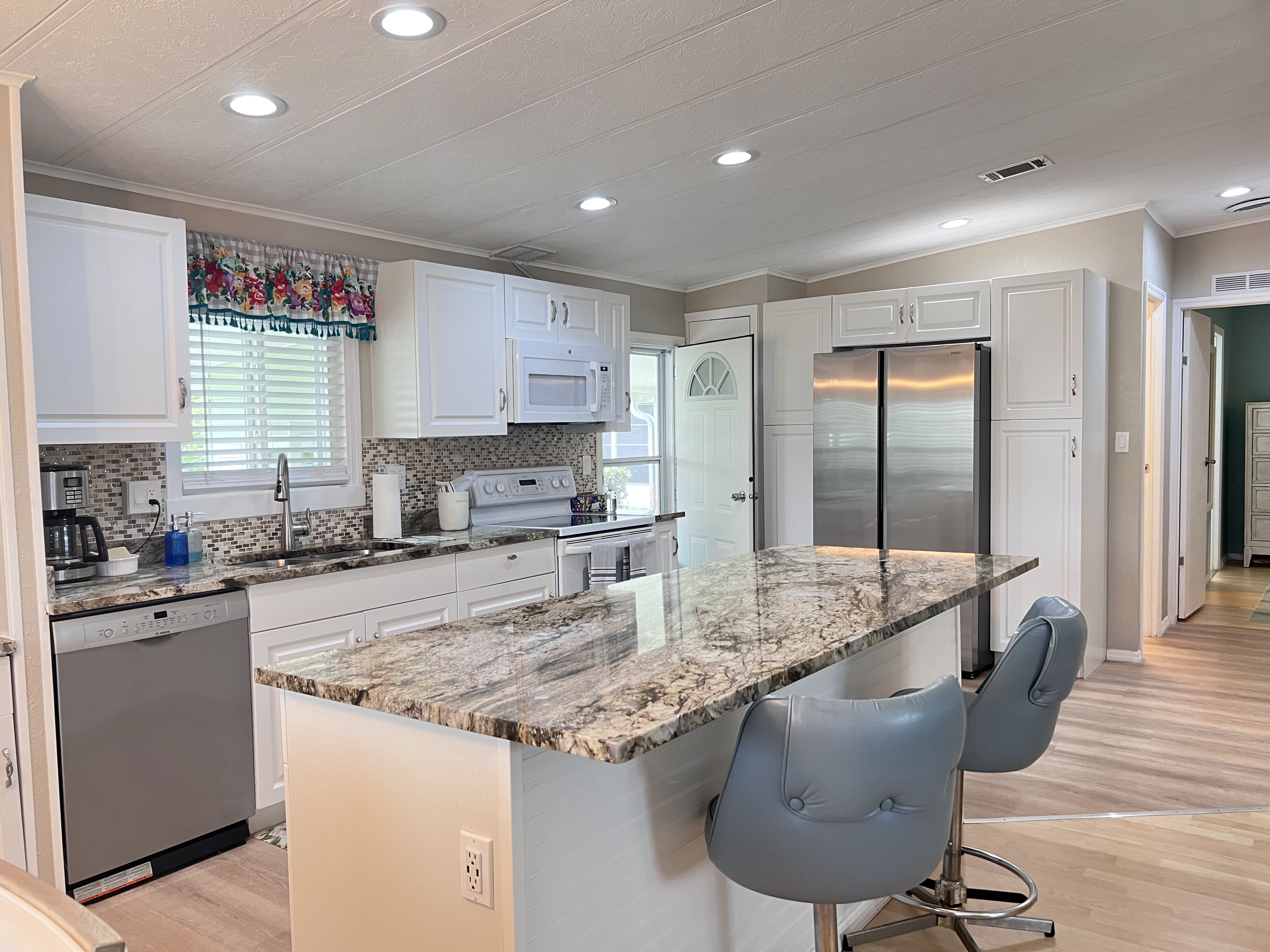 5626 Scarborough Lane, Sarasota, Florida 34241, 2 Bedrooms Bedrooms, ,2 BathroomsBathrooms,55-Plus Mobile Home,For Sale,Scarborough Lane,4166