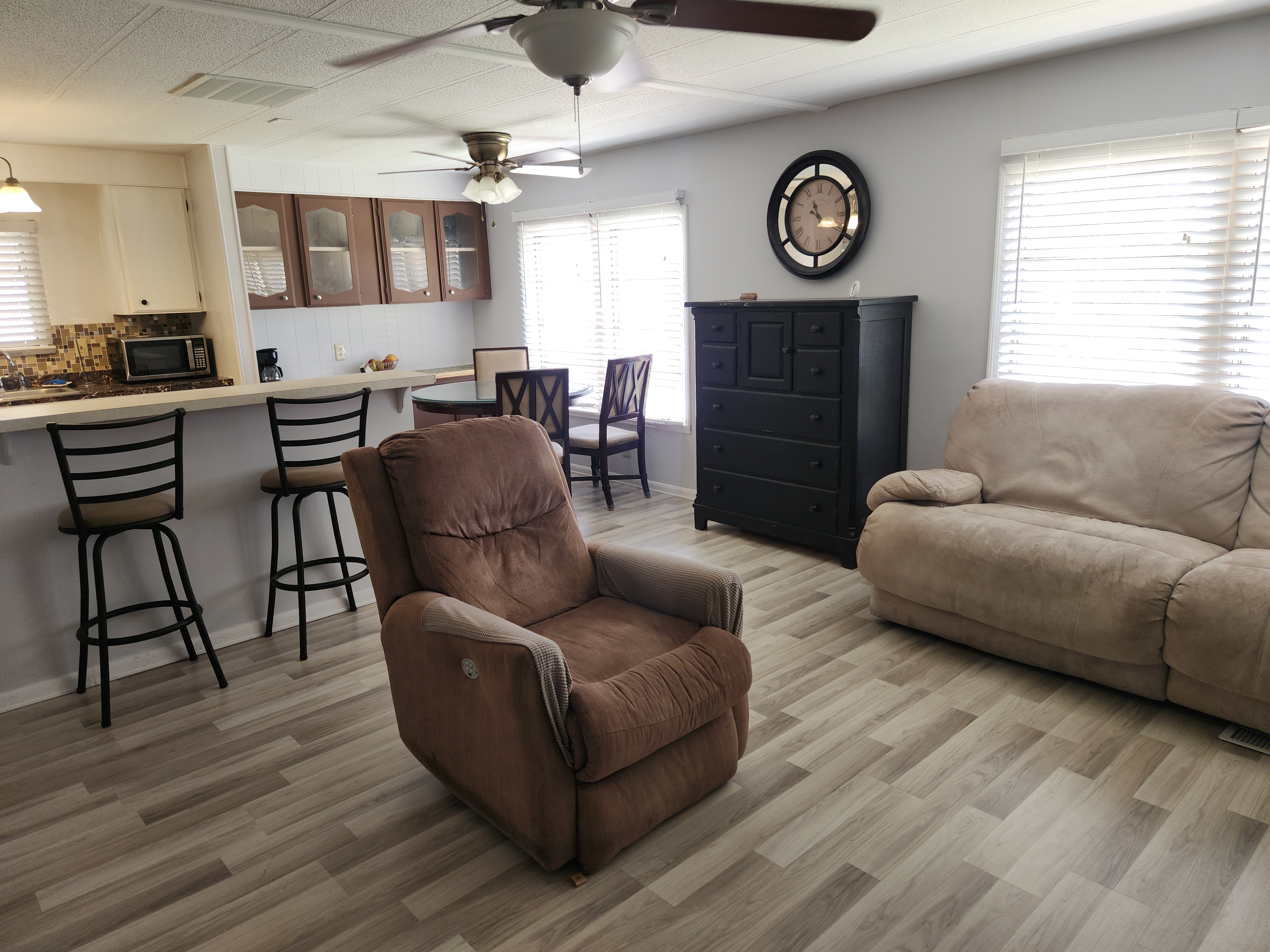 490 Sandalwood Lane, Ellenton, Florida 34222, 2 Bedrooms Bedrooms, ,2 BathroomsBathrooms,55-Plus Mobile Home,For Sale,Sandalwood Lane,4168