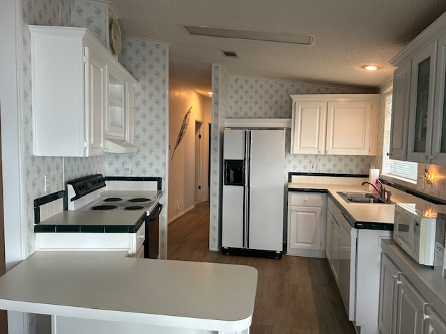 6606 John Avenue, Ellenton, Florida 34222, 2 Bedrooms Bedrooms, ,2 BathroomsBathrooms,55-Plus Mobile Home,For Sale,John Avenue,4172