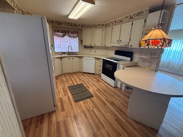 15666 49th St N, Lot 1132, Clearwater, Florida 33762, 2 Bedrooms Bedrooms, ,2 BathroomsBathrooms,55-Plus Mobile Home,For Sale,49th St N, Lot 1132,4177