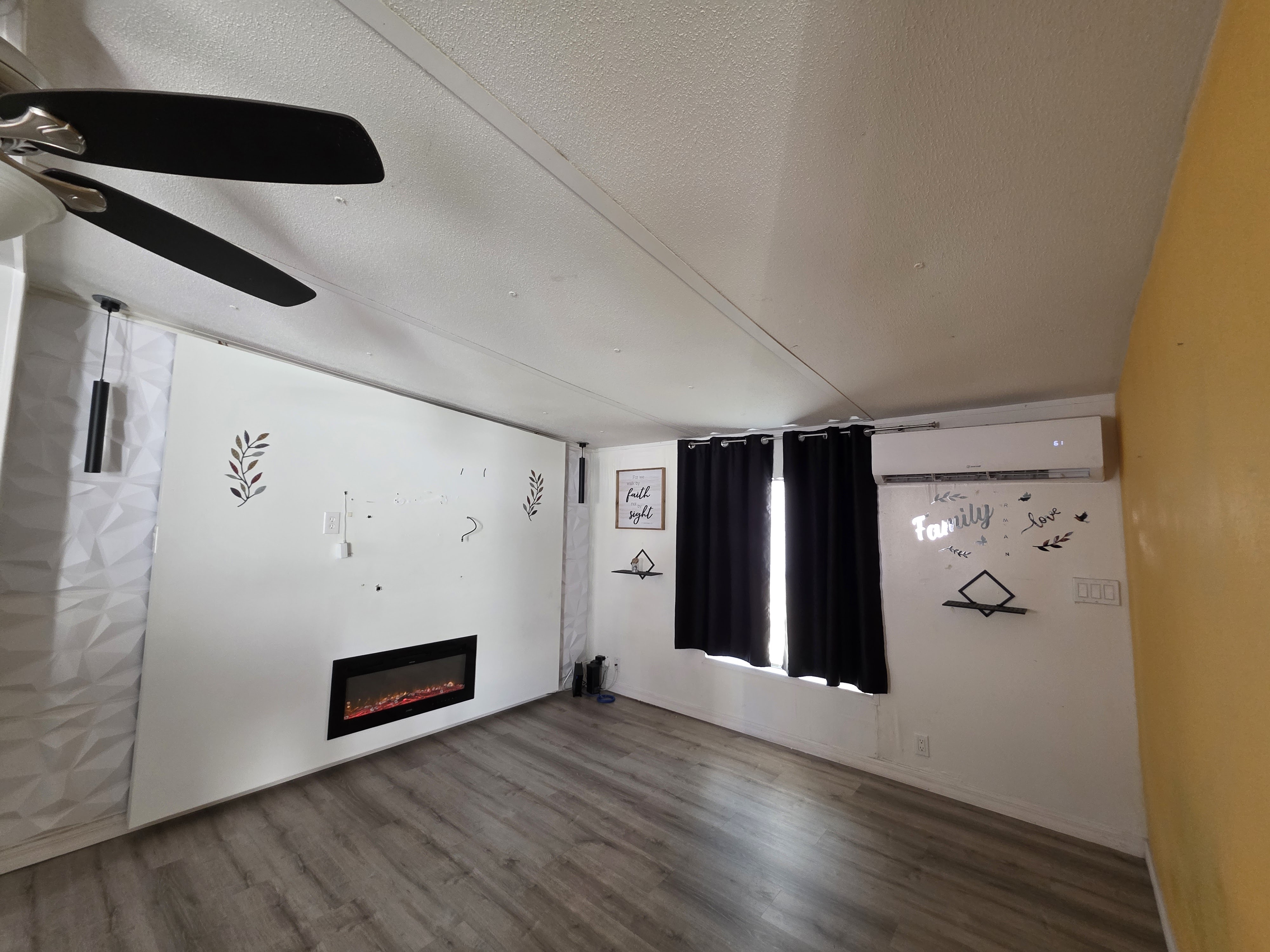 4713 Elmo Circle, Kissimmee, Florida 34746, 3 Bedrooms Bedrooms, ,2 BathroomsBathrooms,All - Age Mobile Home,For Sale,Elmo Circle,4183