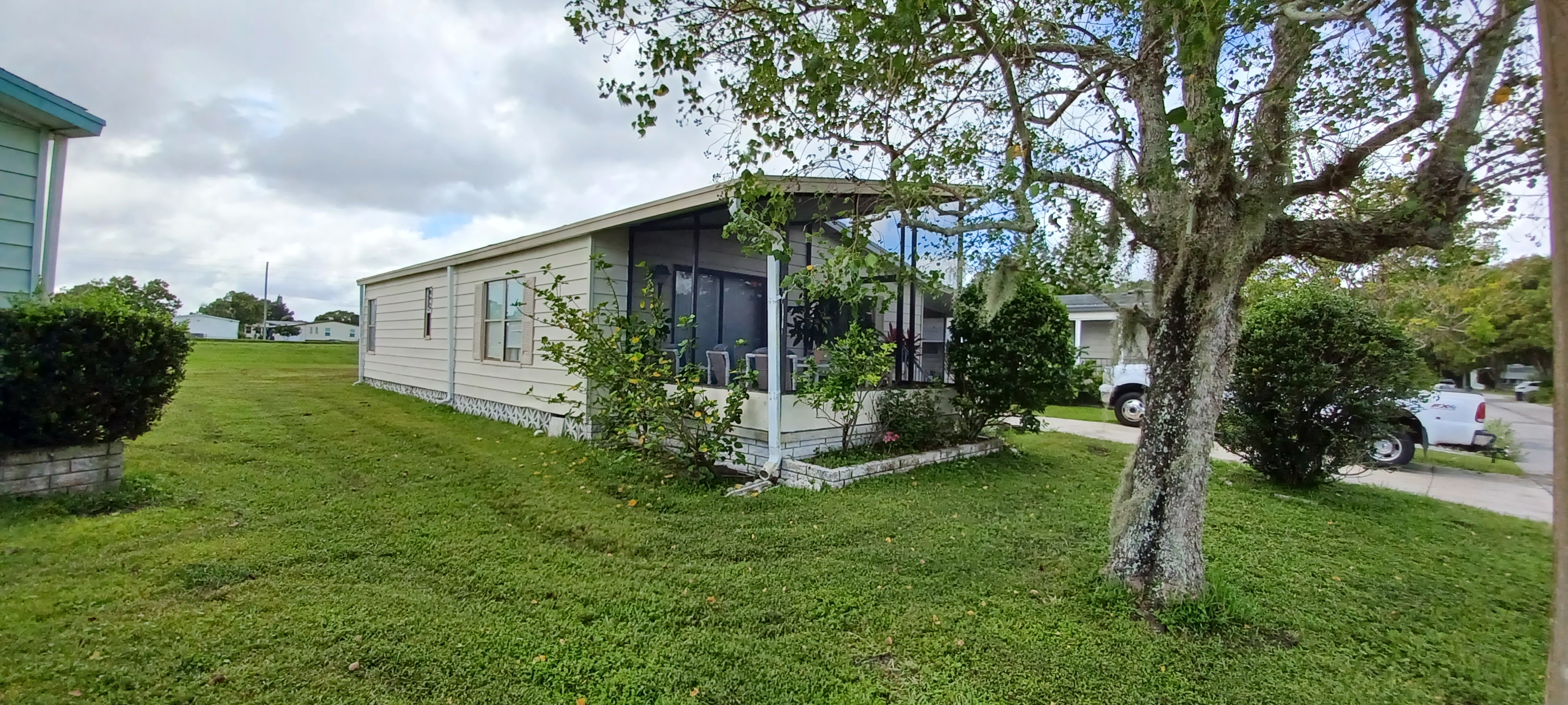 1961 Warwick Hills Drive, Lot 1084, Orlando, Florida 32826, 2 Bedrooms Bedrooms, ,2 BathroomsBathrooms,55-Plus Mobile Home,For Sale,Warwick Hills Drive, Lot 1084,4186