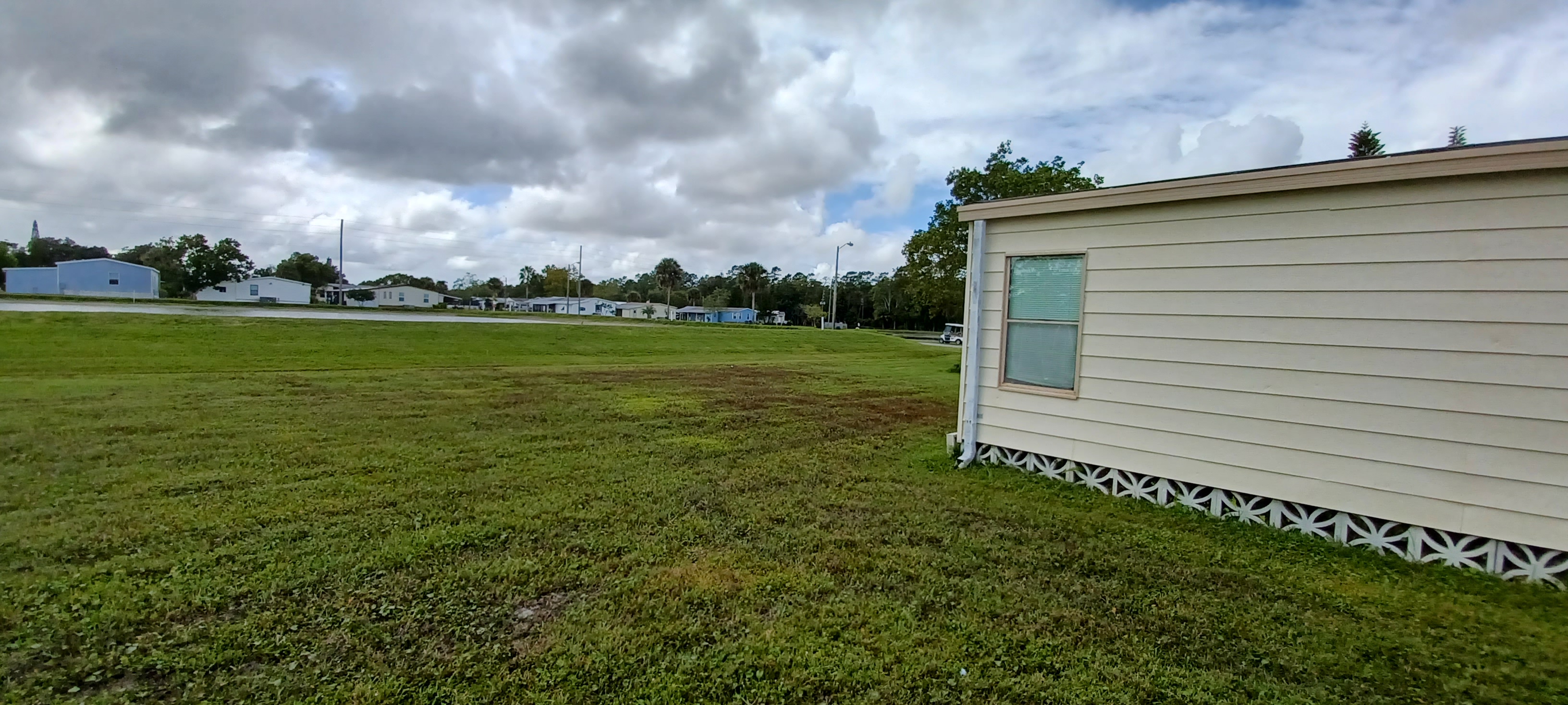 1961 Warwick Hills Drive, Lot 1084, Orlando, Florida 32826, 2 Bedrooms Bedrooms, ,2 BathroomsBathrooms,55-Plus Mobile Home,For Sale,Warwick Hills Drive, Lot 1084,4186