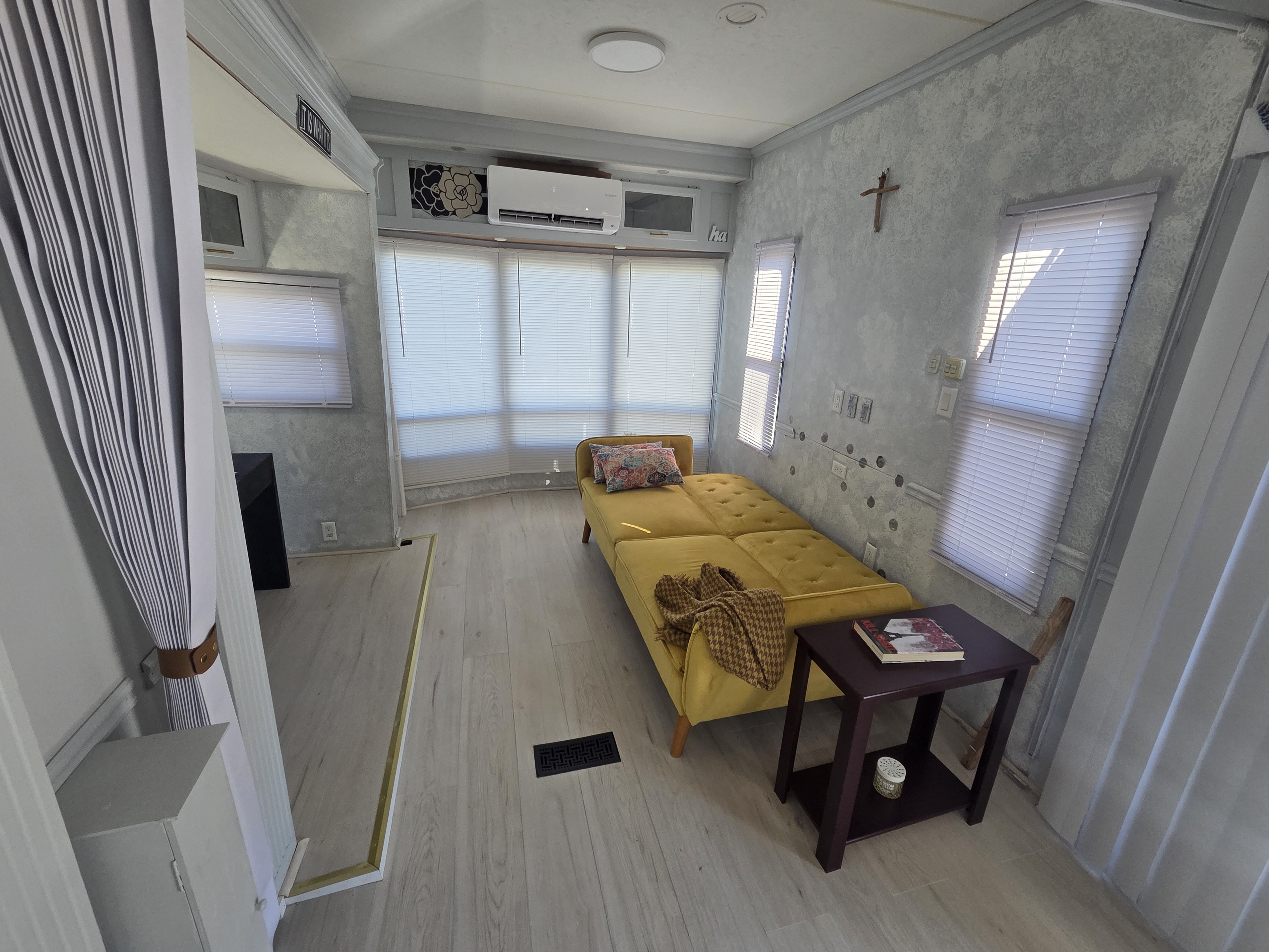 16860 US Hwy 19 N, Lot 565, Clearwater, Florida 33764, 1 Bedroom Bedrooms, ,1 BathroomBathrooms,All - Age Mobile Home,For Sale,US Hwy 19 N, Lot 565,4188