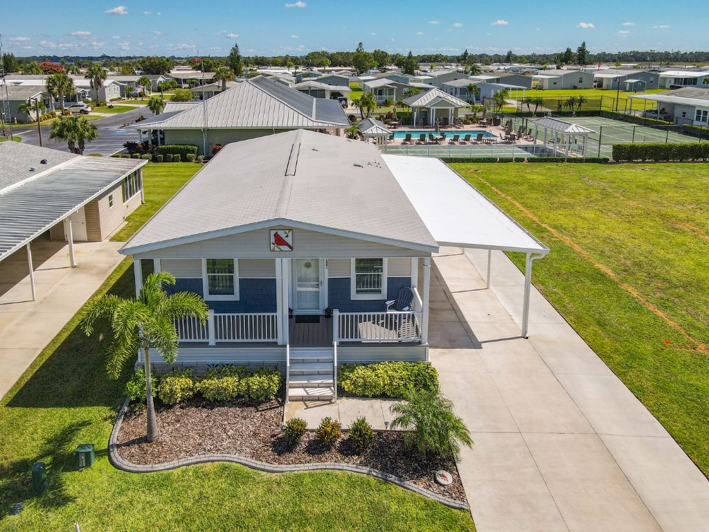 1551 Whispering Pines Loop, Frostproof, Florida 33843, 2 Bedrooms Bedrooms, ,2 BathroomsBathrooms,55-Plus Mobile Home,For Sale,Whispering Pines Loop,4191