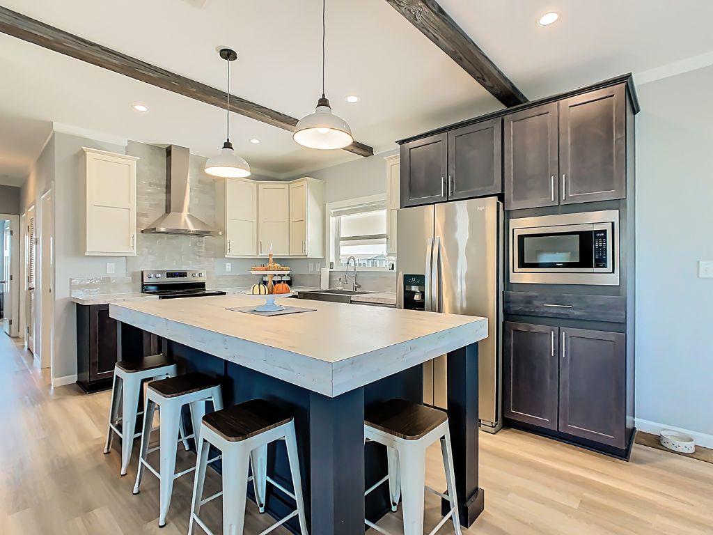 1551 Whispering Pines Loop, Frostproof, Florida 33843, 2 Bedrooms Bedrooms, ,2 BathroomsBathrooms,55-Plus Mobile Home,For Sale,Whispering Pines Loop,4191