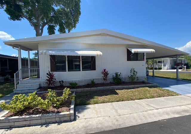 100 Hampton Road, Lot 10, Clearwater, Florida 33759, 2 Bedrooms Bedrooms, ,2 BathroomsBathrooms,55-Plus Mobile Home,For Sale,Hampton Road, Lot 10,4192