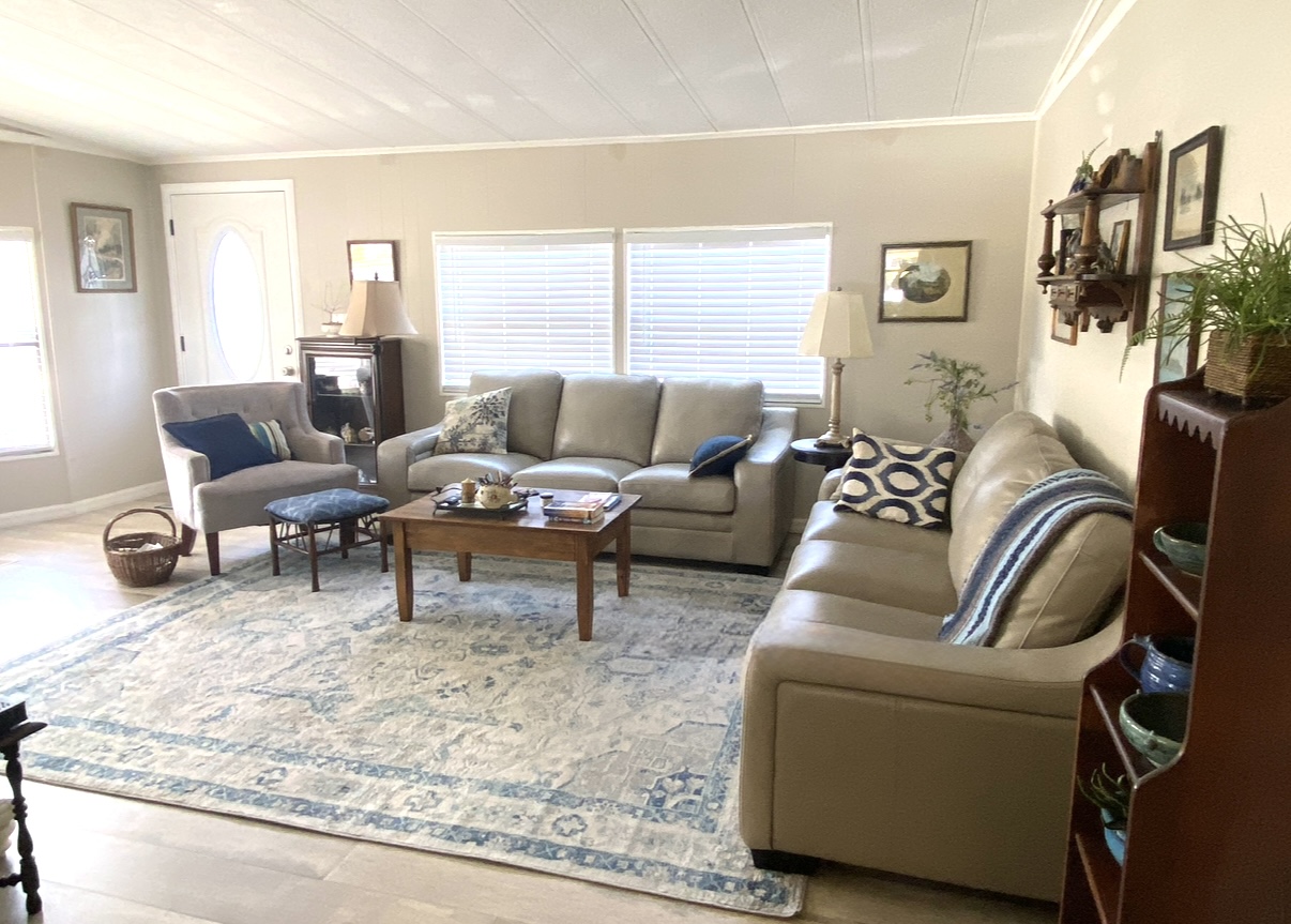 100 Hampton Road, Lot 10, Clearwater, Florida 33759, 2 Bedrooms Bedrooms, ,2 BathroomsBathrooms,55-Plus Mobile Home,For Sale,Hampton Road, Lot 10,4192