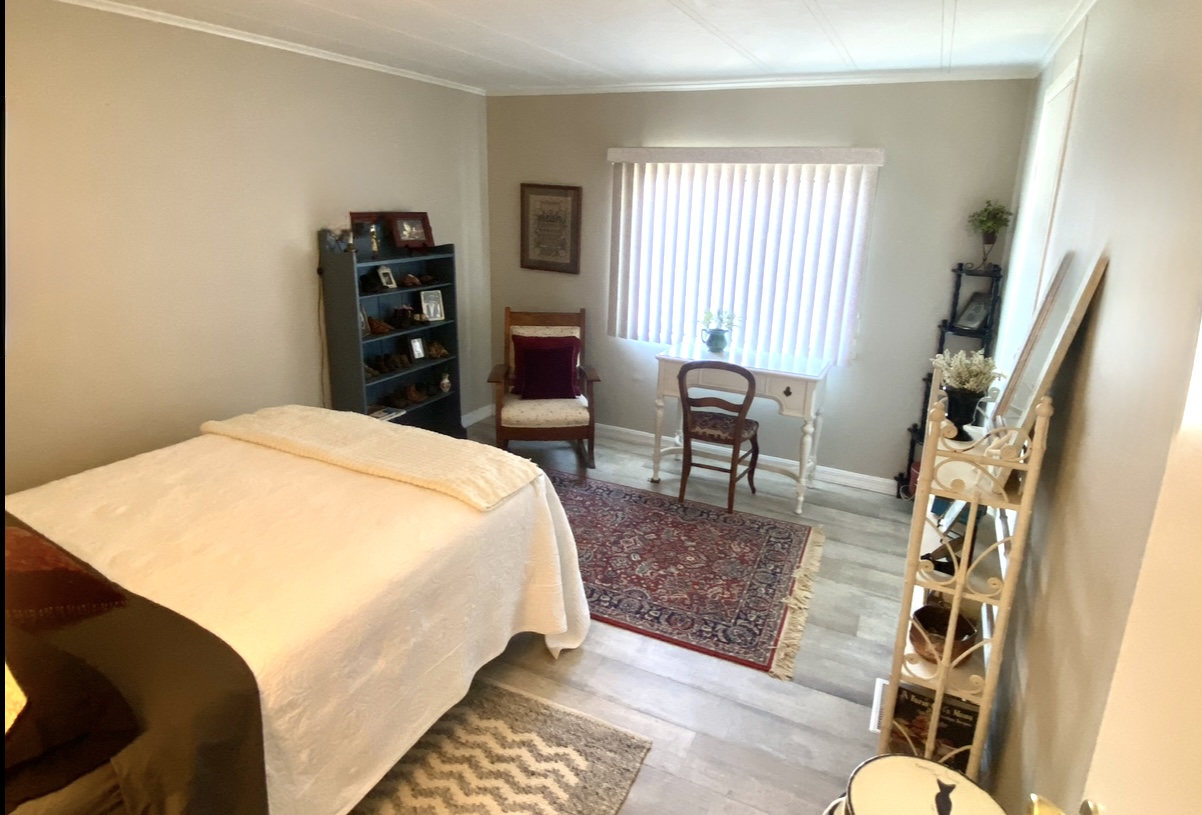 100 Hampton Road, Lot 10, Clearwater, Florida 33759, 2 Bedrooms Bedrooms, ,2 BathroomsBathrooms,55-Plus Mobile Home,For Sale,Hampton Road, Lot 10,4192