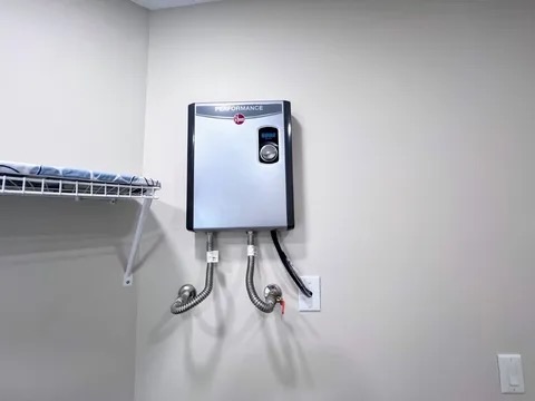 5764 Axminster Drive, Lot 224, Sarasota, Florida 34241, 2 Bedrooms Bedrooms, ,2 BathroomsBathrooms,55-Plus Mobile Home,For Sale,Axminster Drive, Lot 224,4194