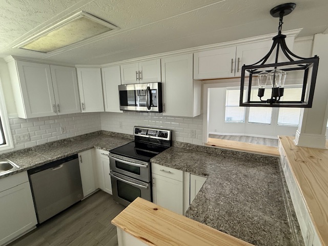 100 Hampton Road, Lot 83, Clearwater, Florida 33759, 2 Bedrooms Bedrooms, ,2 BathroomsBathrooms,55-Plus Mobile Home,For Sale,Hampton Road, Lot 83,4195