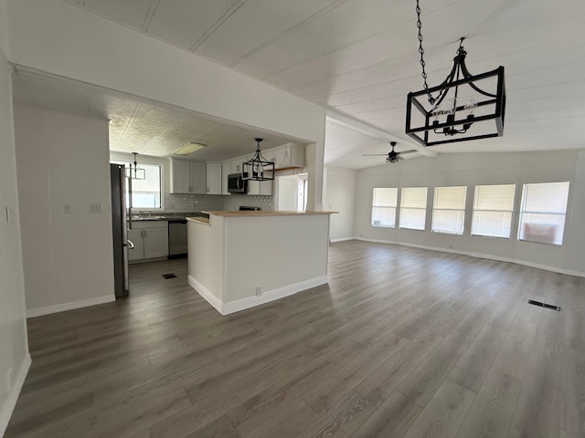 100 Hampton Road, Lot 83, Clearwater, Florida 33759, 2 Bedrooms Bedrooms, ,2 BathroomsBathrooms,55-Plus Mobile Home,For Sale,Hampton Road, Lot 83,4195