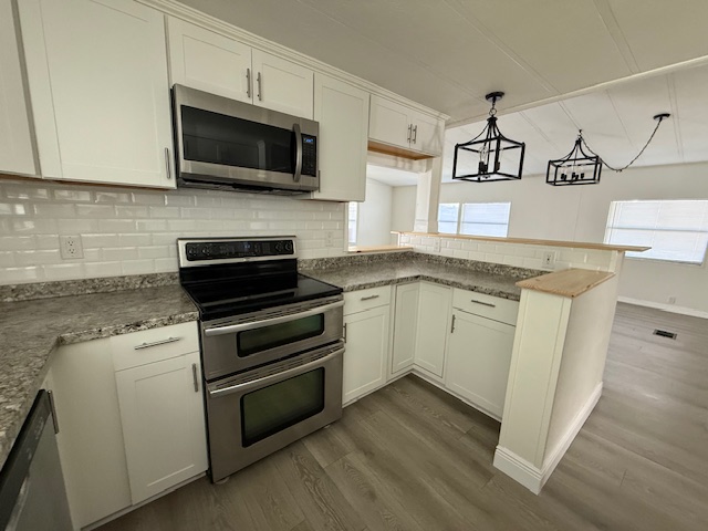 100 Hampton Road, Lot 83, Clearwater, Florida 33759, 2 Bedrooms Bedrooms, ,2 BathroomsBathrooms,55-Plus Mobile Home,For Sale,Hampton Road, Lot 83,4195