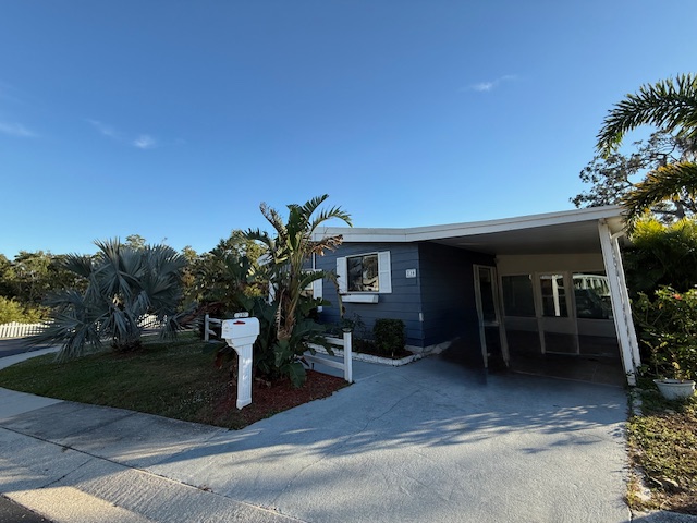 100 Hampton Road, Lot 230, Clearwater, Florida 33759, 2 Bedrooms Bedrooms, ,2 BathroomsBathrooms,55-Plus Mobile Home,For Sale,Hampton Road, Lot 230,4197