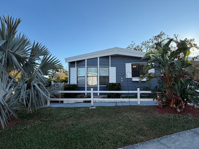100 Hampton Road, Lot 230, Clearwater, Florida 33759, 2 Bedrooms Bedrooms, ,2 BathroomsBathrooms,55-Plus Mobile Home,For Sale,Hampton Road, Lot 230,4197
