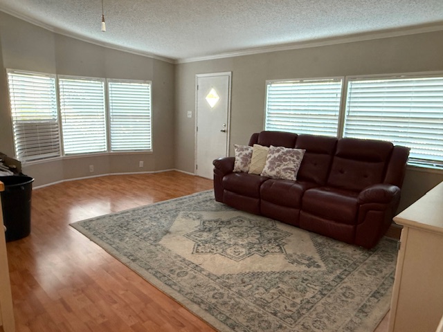 100 Hampton Road, Lot 230, Clearwater, Florida 33759, 2 Bedrooms Bedrooms, ,2 BathroomsBathrooms,55-Plus Mobile Home,For Sale,Hampton Road, Lot 230,4197