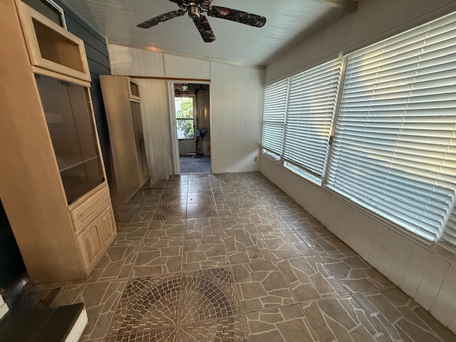 100 Hampton Road, Lot 230, Clearwater, Florida 33759, 2 Bedrooms Bedrooms, ,2 BathroomsBathrooms,55-Plus Mobile Home,For Sale,Hampton Road, Lot 230,4197