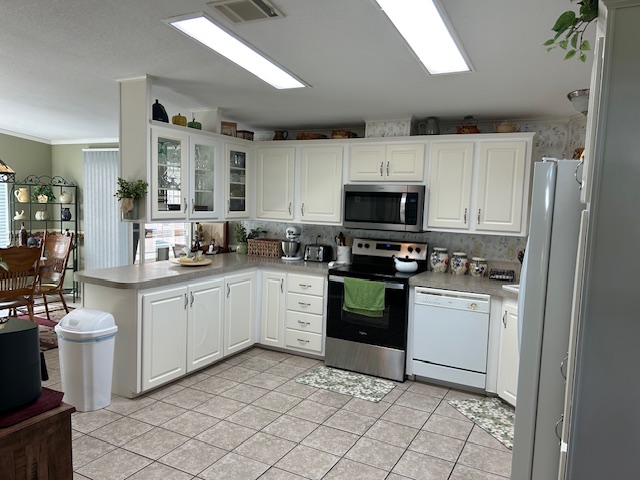 3437 Stephanie Lane, Ellenton, Florida 34222, 2 Bedrooms Bedrooms, ,2 BathroomsBathrooms,55-Plus Mobile Home,For Sale,Stephanie Lane,4198