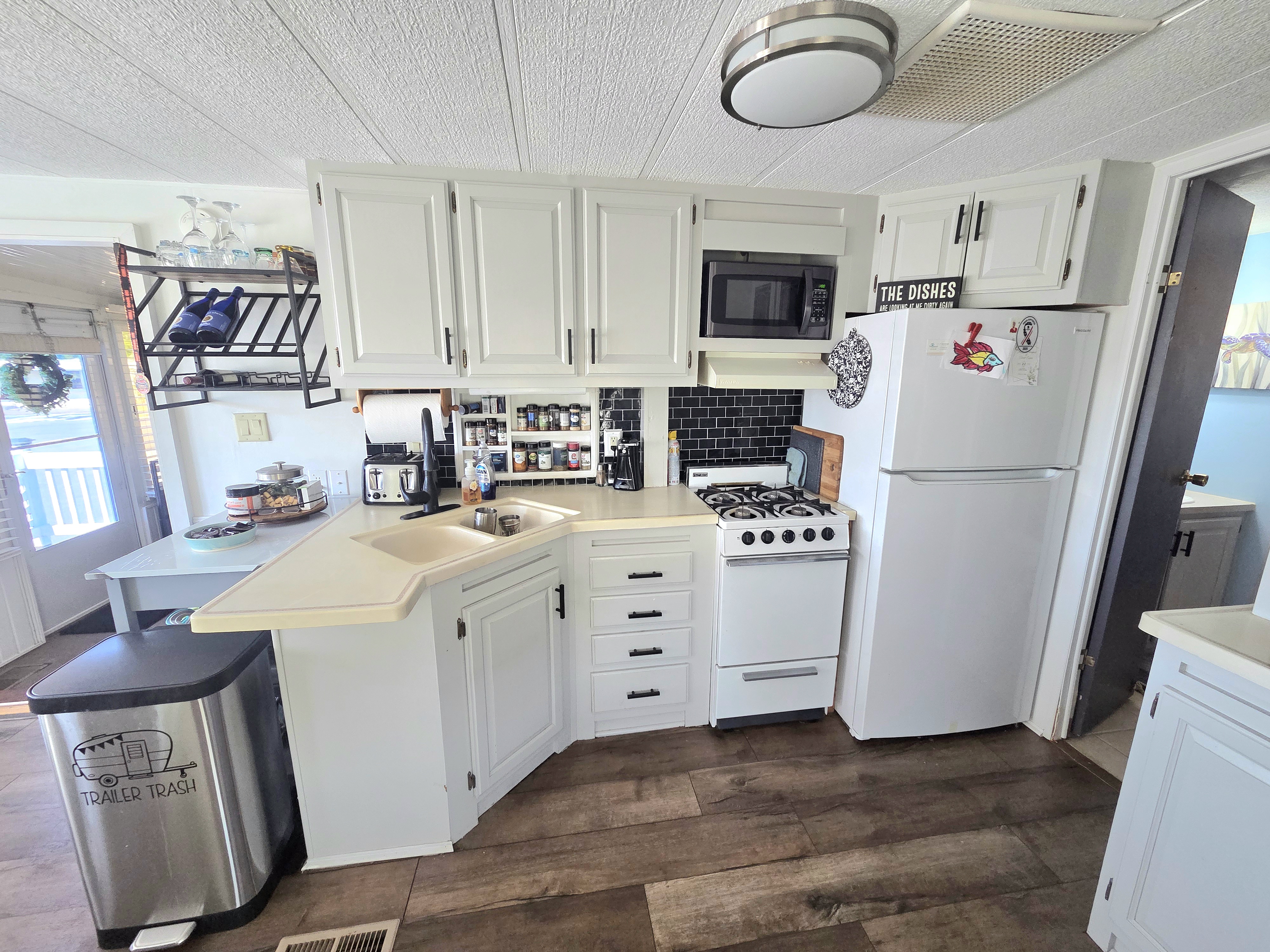 800 Kay Road, Lot 2067, Bradenton, Florida 34212, 2 Bedrooms Bedrooms, ,2 BathroomsBathrooms,All - Age Mobile Home,For Sale,Kay Road, Lot 2067,4205