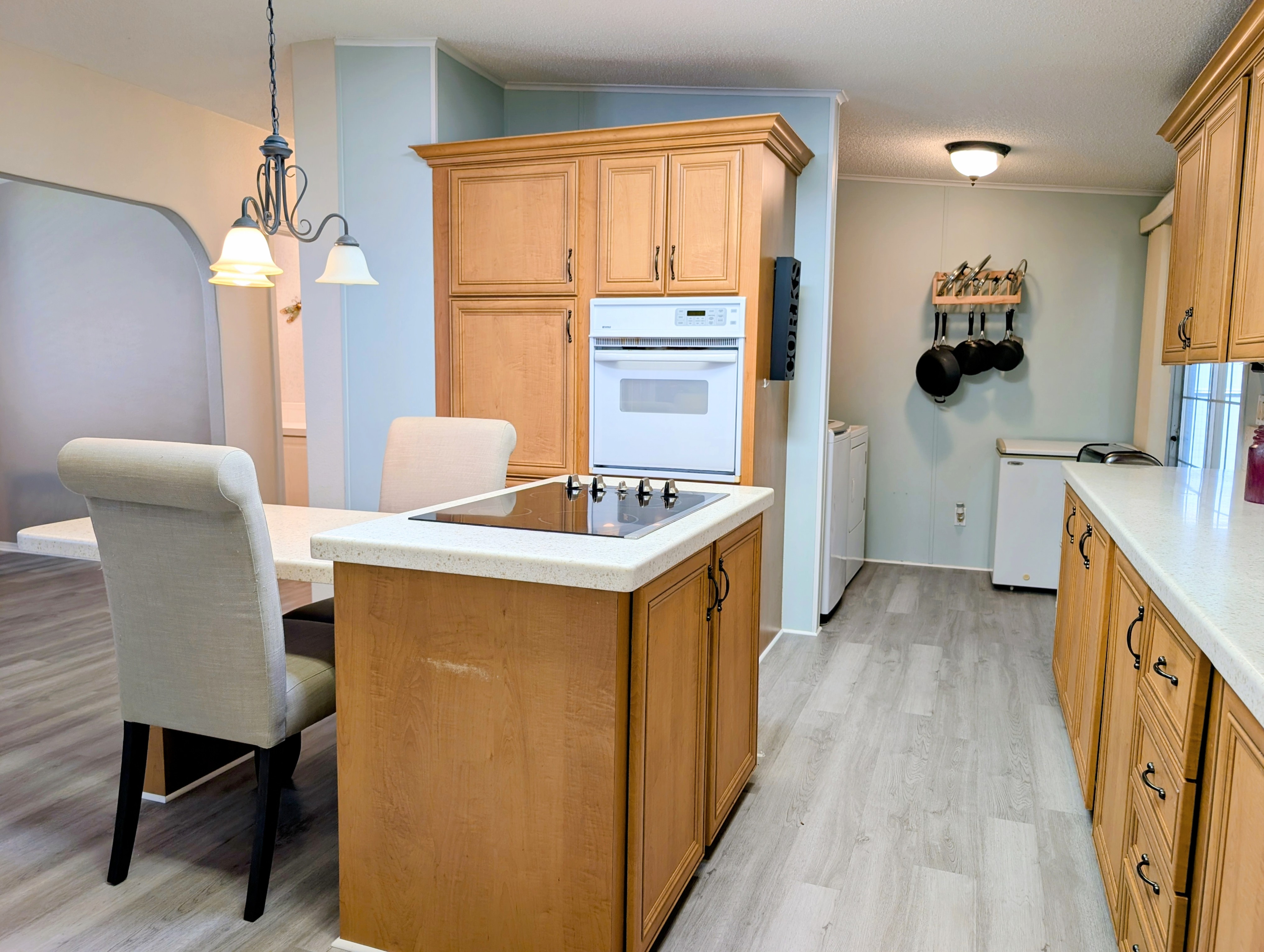 165 Begonia Terrace, Parrish, Florida 34219, 3 Bedrooms Bedrooms, ,2 BathroomsBathrooms,55-Plus Mobile Home,For Sale,Begonia Terrace,4211