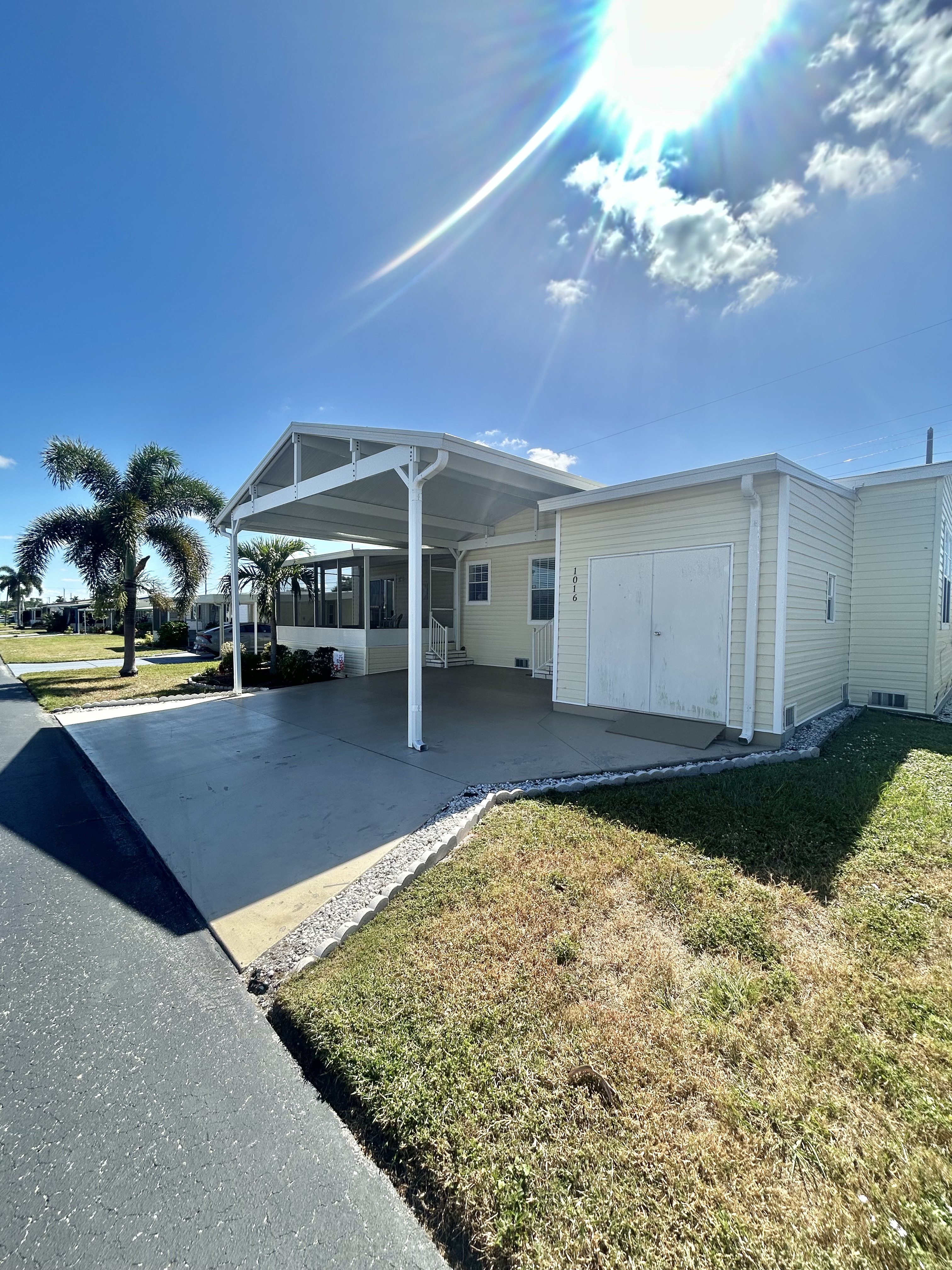 1016 52nd Avenue Blvd West, Bradenton, Florida 34207, 3 Bedrooms Bedrooms, ,2 BathroomsBathrooms,55-Plus Mobile Home,For Sale,52nd Avenue Blvd West,4212